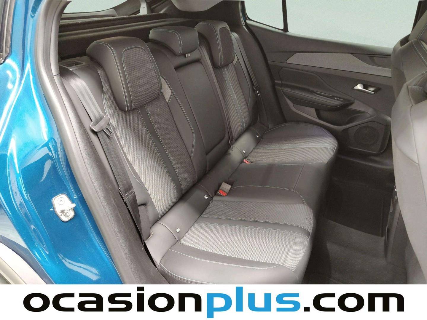 Peugeot 408 Peugeot 408 Allure Hybrid 145 eDCS6 (145 CV) híbrido