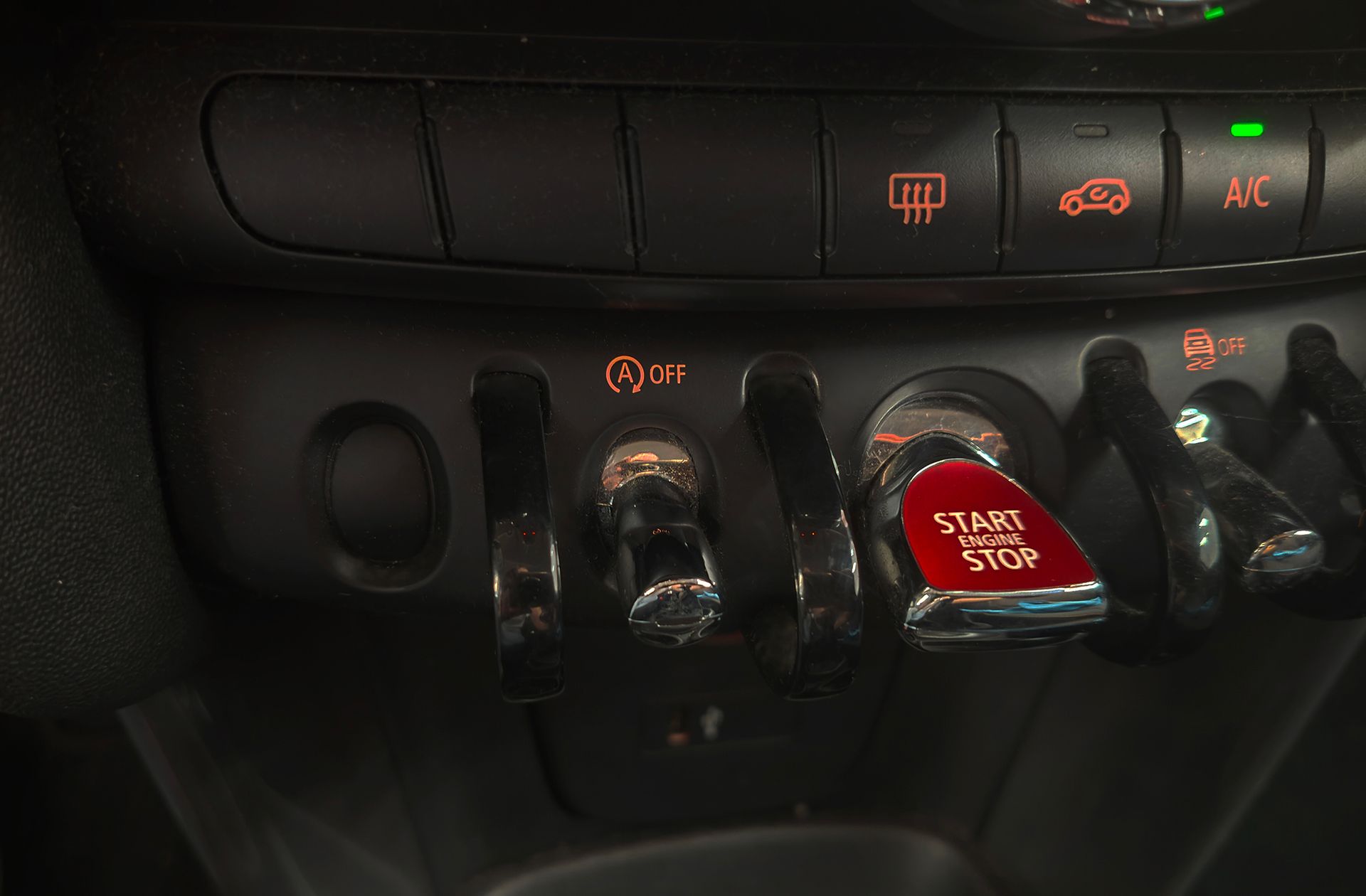 MINI Cooper One D - foto 7