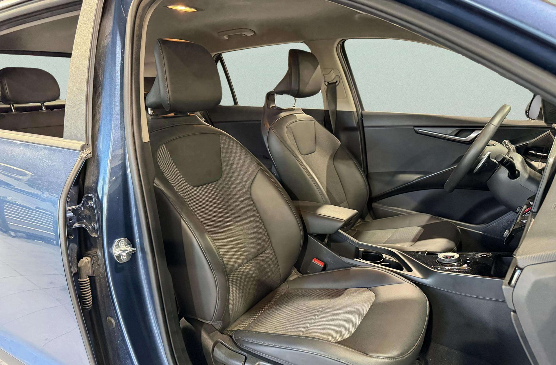 Kia Niro 1.6 GDi HEV Drive - foto 19