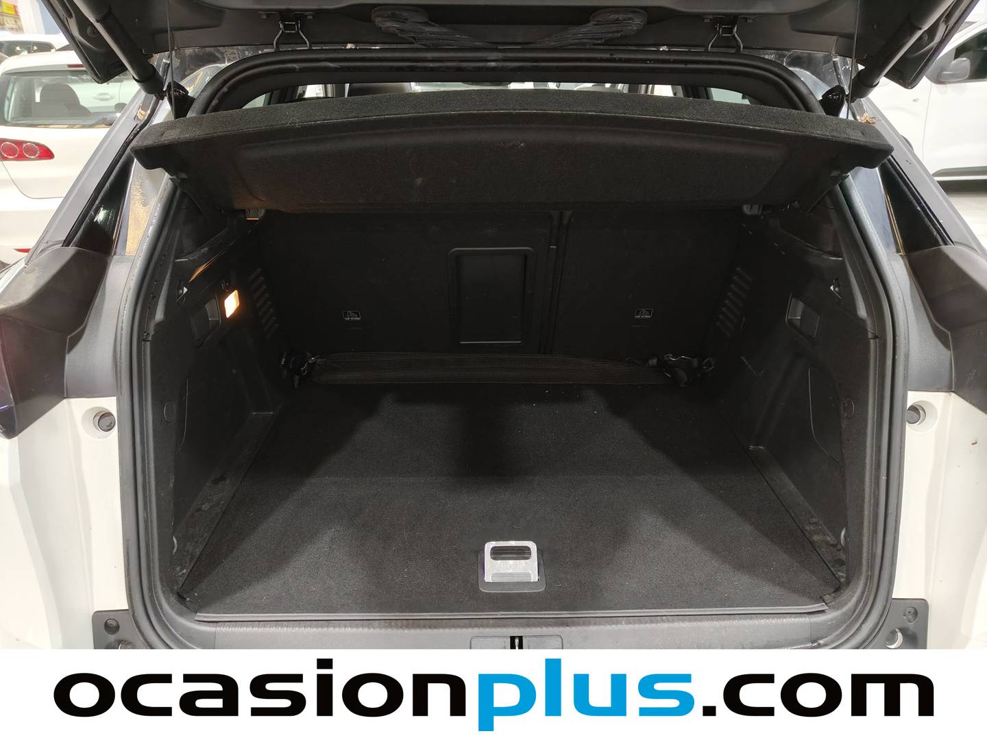 Foto Peugeot 3008 Hybrid Peugeot 3008 Hybrid 225 GT Pack e-EAT8 165 kW (225 CV)