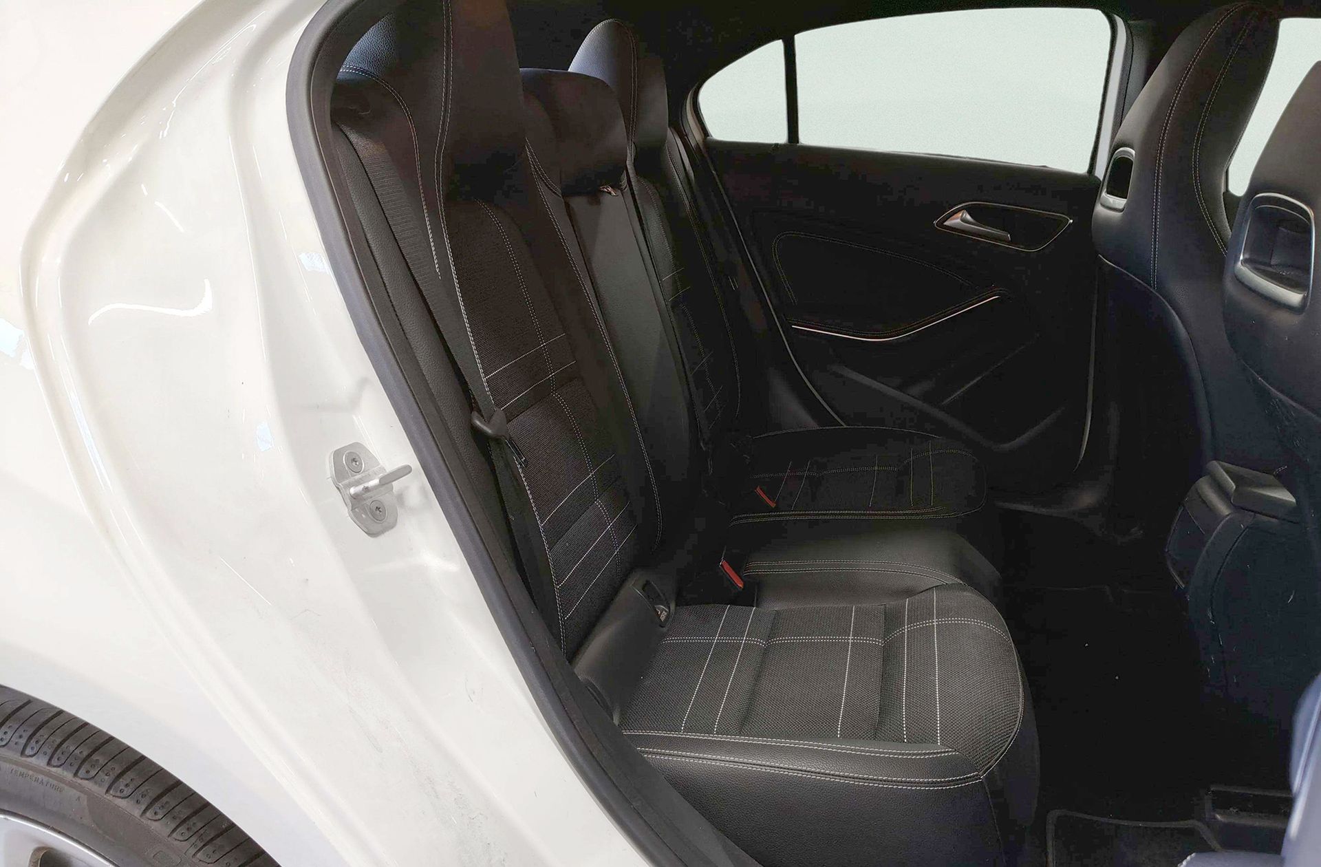 Mercedes-Benz Clase A 180 CDI Blue Efficiency Urban - foto 17