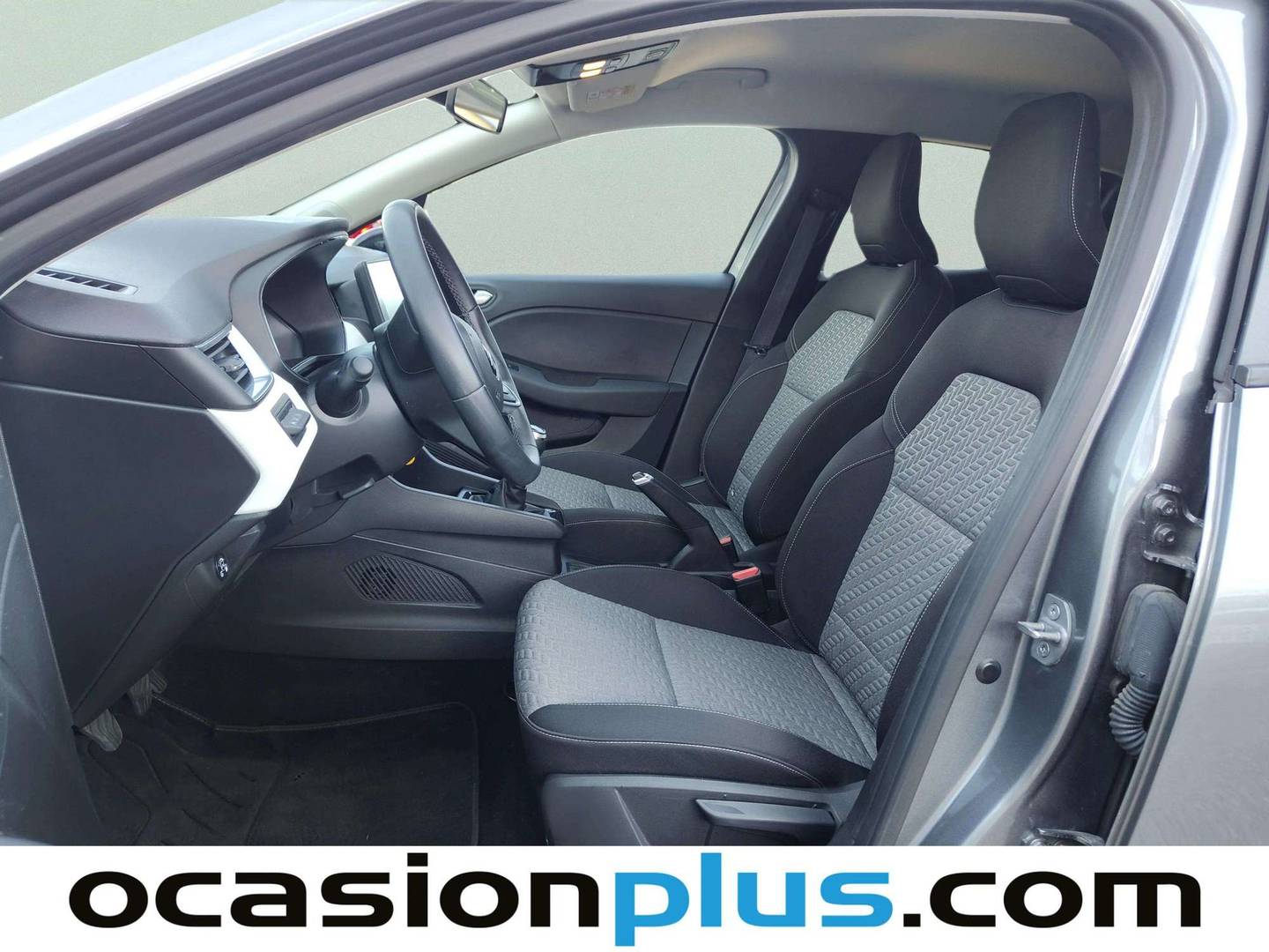 Foto asientos delanteros Renault Clio Renault Clio Evolution TCe 74 kW (100 CV) GLP