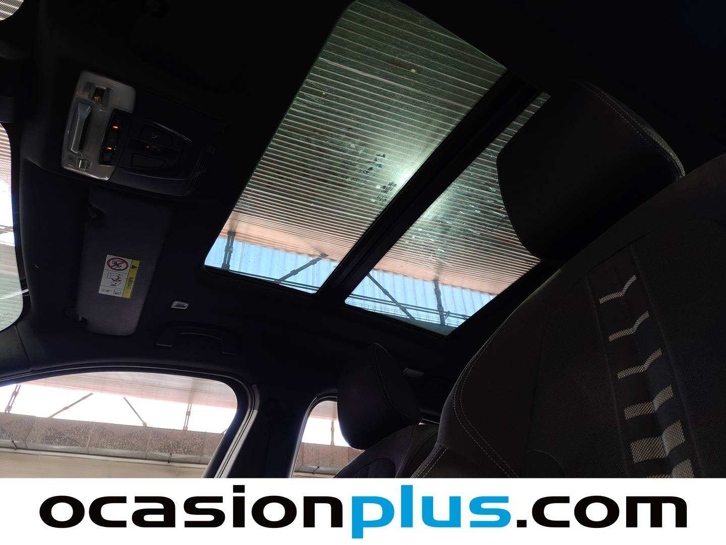 Extras y acabados del BMW X2 BMW X2 sDrive18i (136 CV)