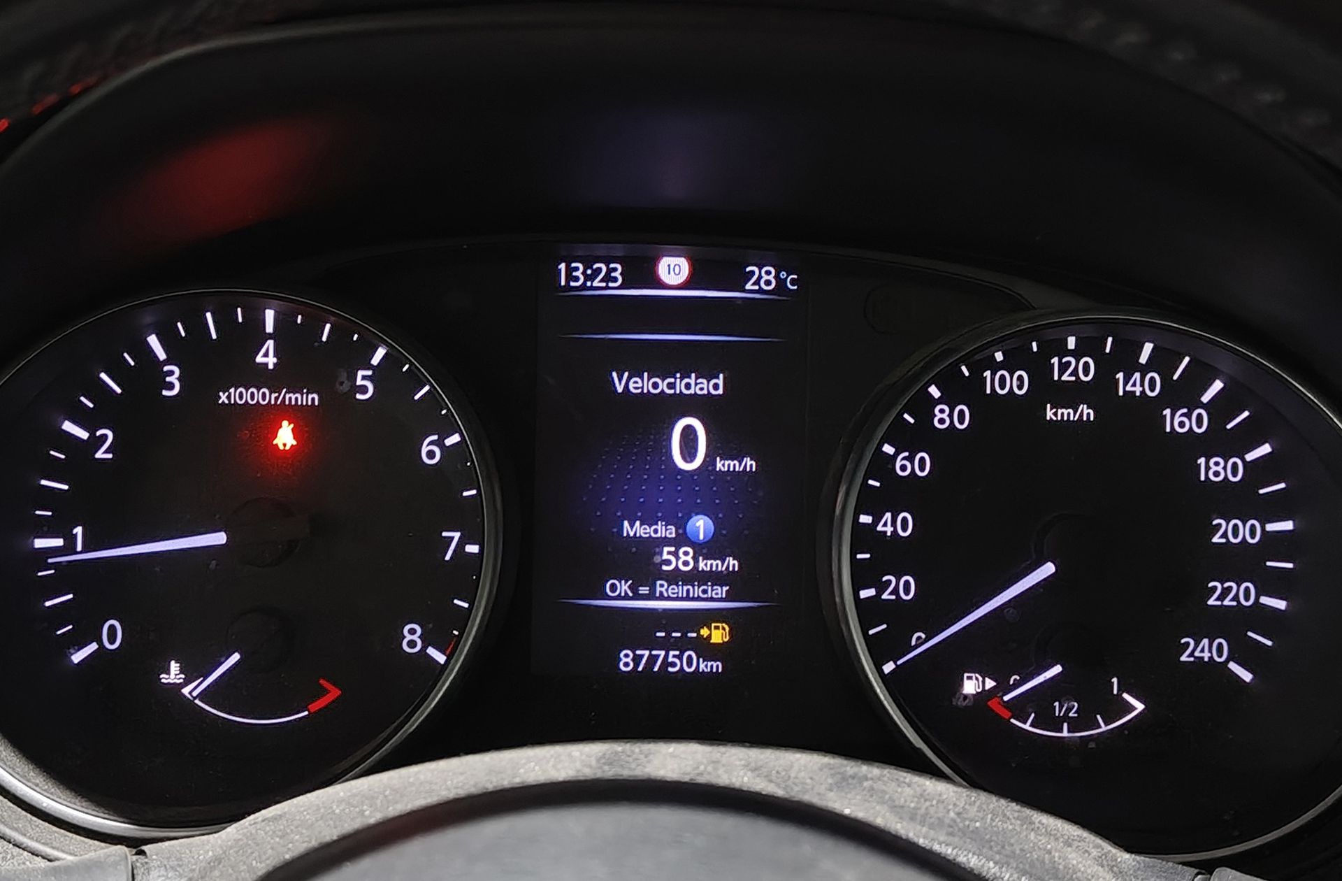 Nissan Qashqai DIG-T 115 N-Connecta - foto 22