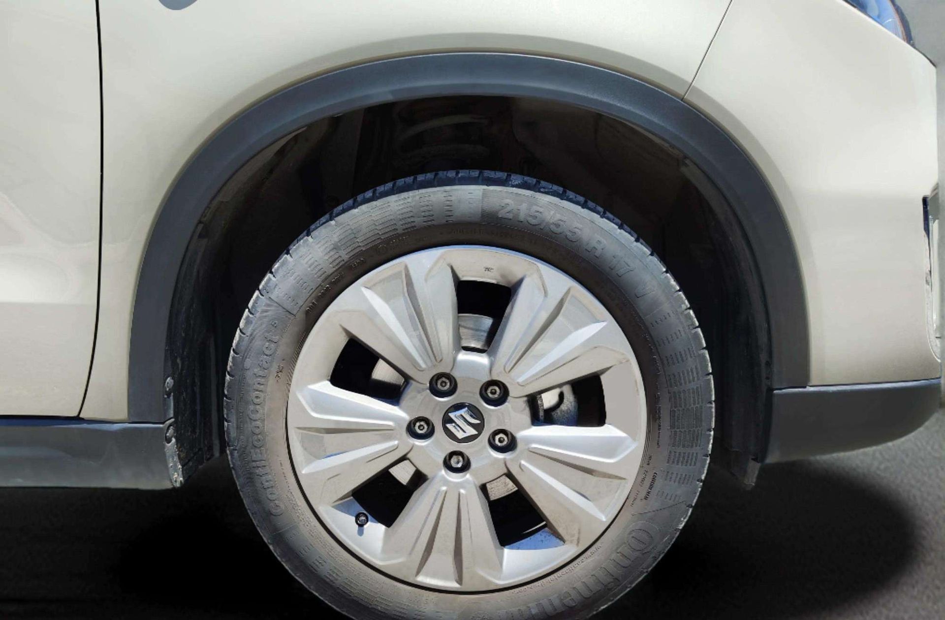 Suzuki Vitara 1.4 Turbo Mild Hybrid GLE 4WD - foto 37