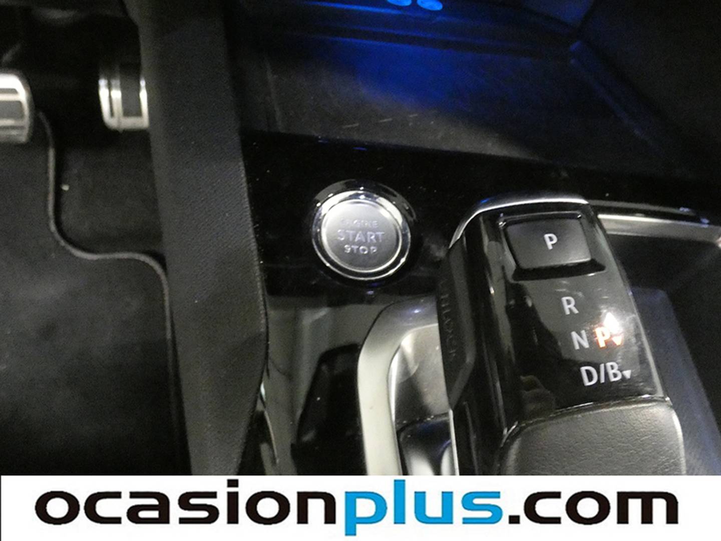 Foto Peugeot 3008 Hybrid Peugeot 3008 Hybrid 300 GT Pack e-EAT8 (300 CV)