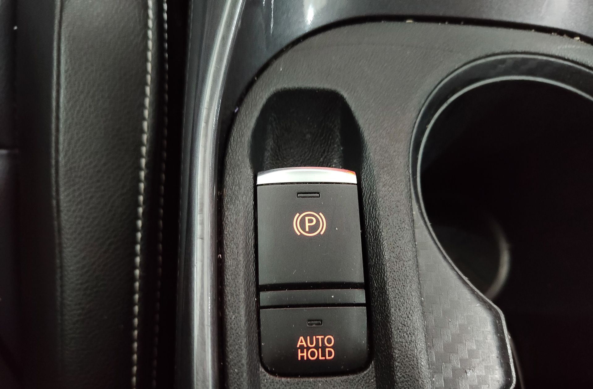 Nissan Juke DIG-T Tekna - foto 33