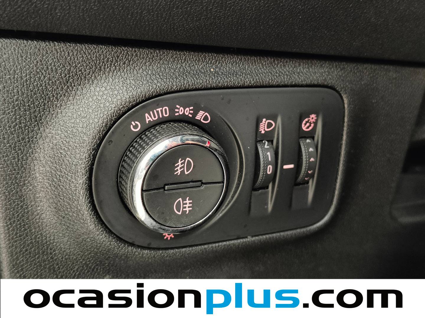 Equipamiento del Opel Corsa Opel Corsa 1.4 Selective (90 CV)