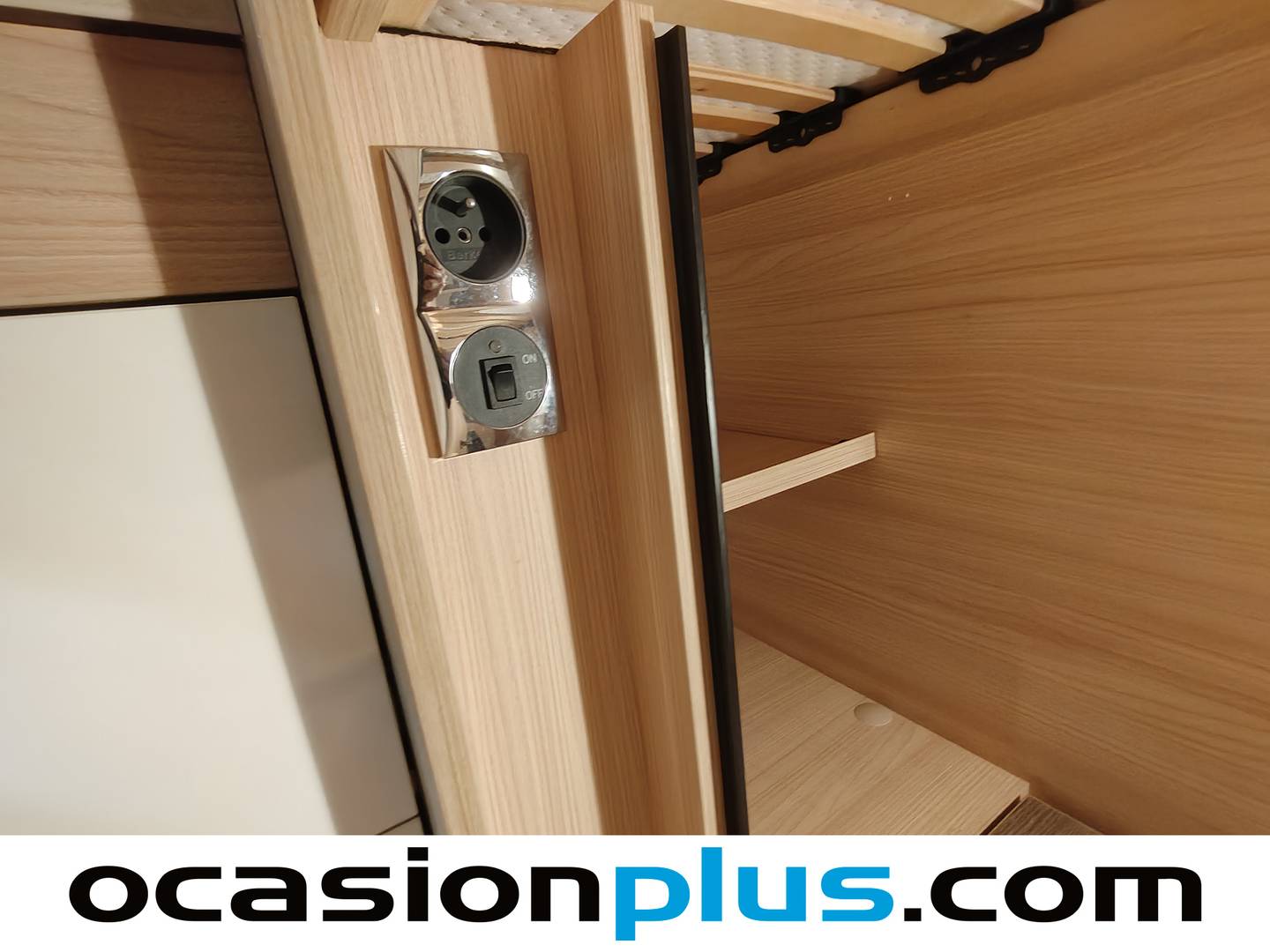 Foto Burstner BT5902 Burstner BT5902 BT5902 Travel Van T-590 (150 CV) 4 Plazas