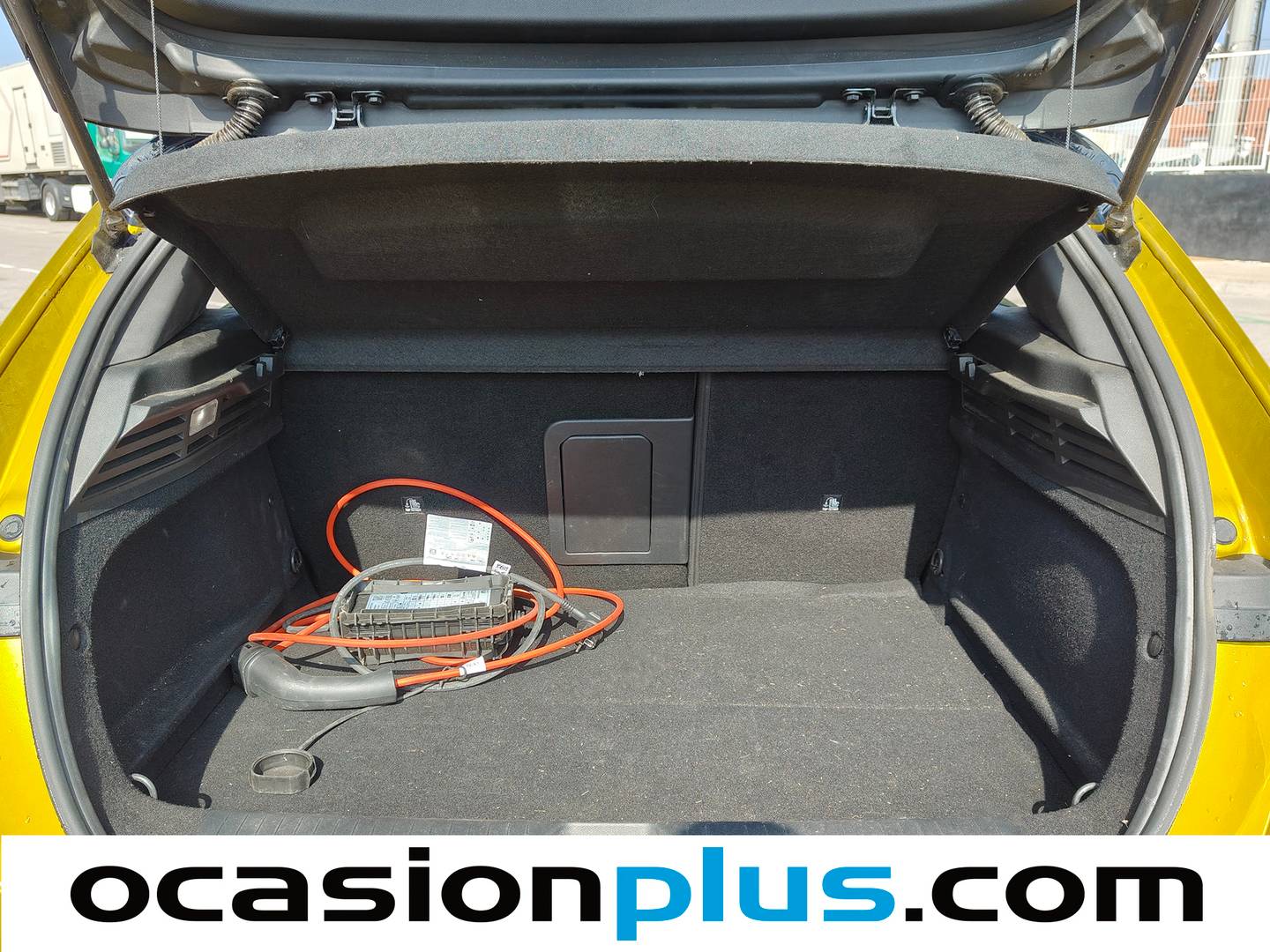 Fotos maletero Opel Astra PHEV Opel Astra 1.6T Hybrid S/S Ultimate Auto (181 CV)