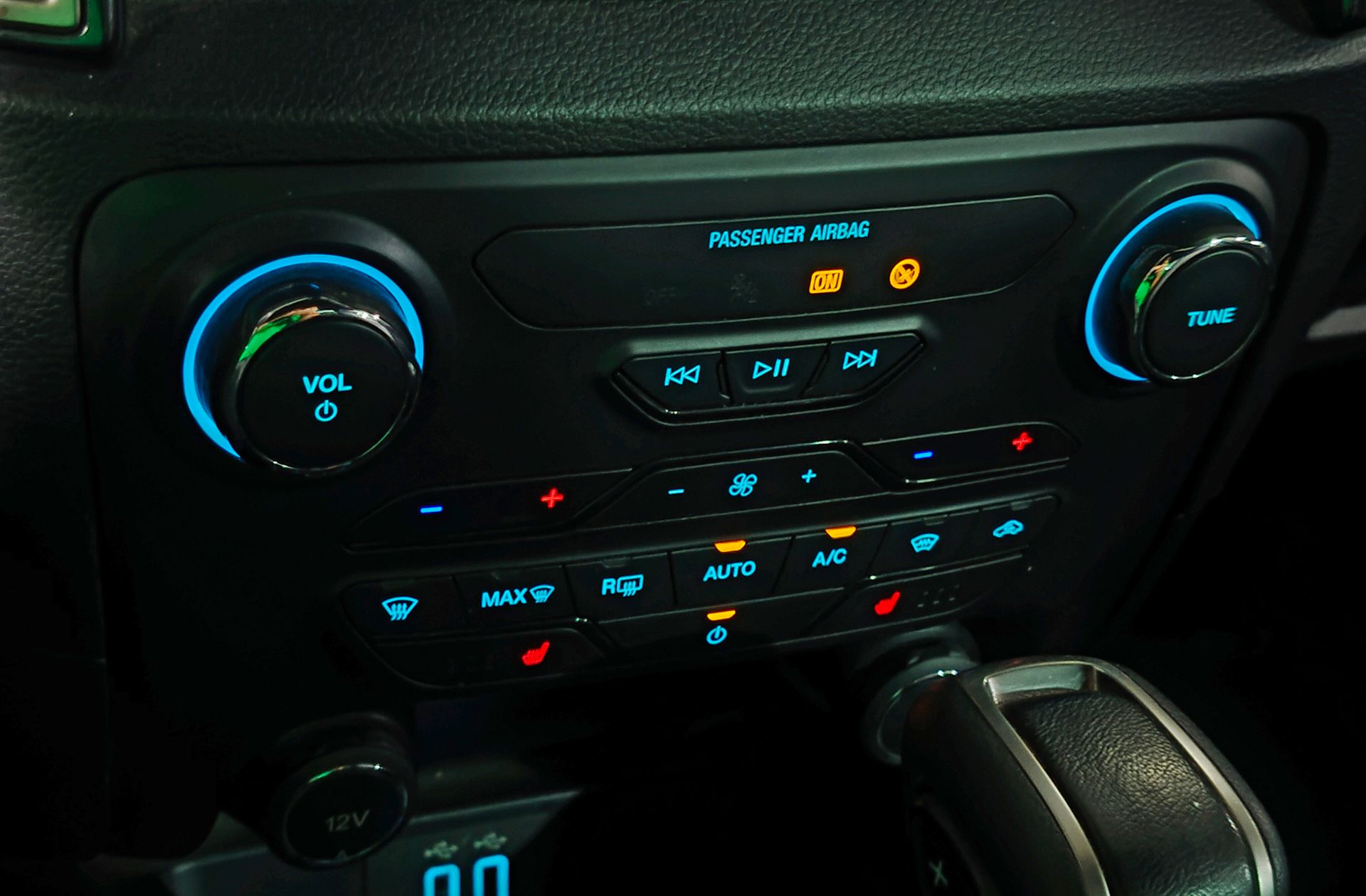 Ford Ranger Pickup 2.0 EcoBlue Doble Cabina Wildtrack 4x4 - foto 33