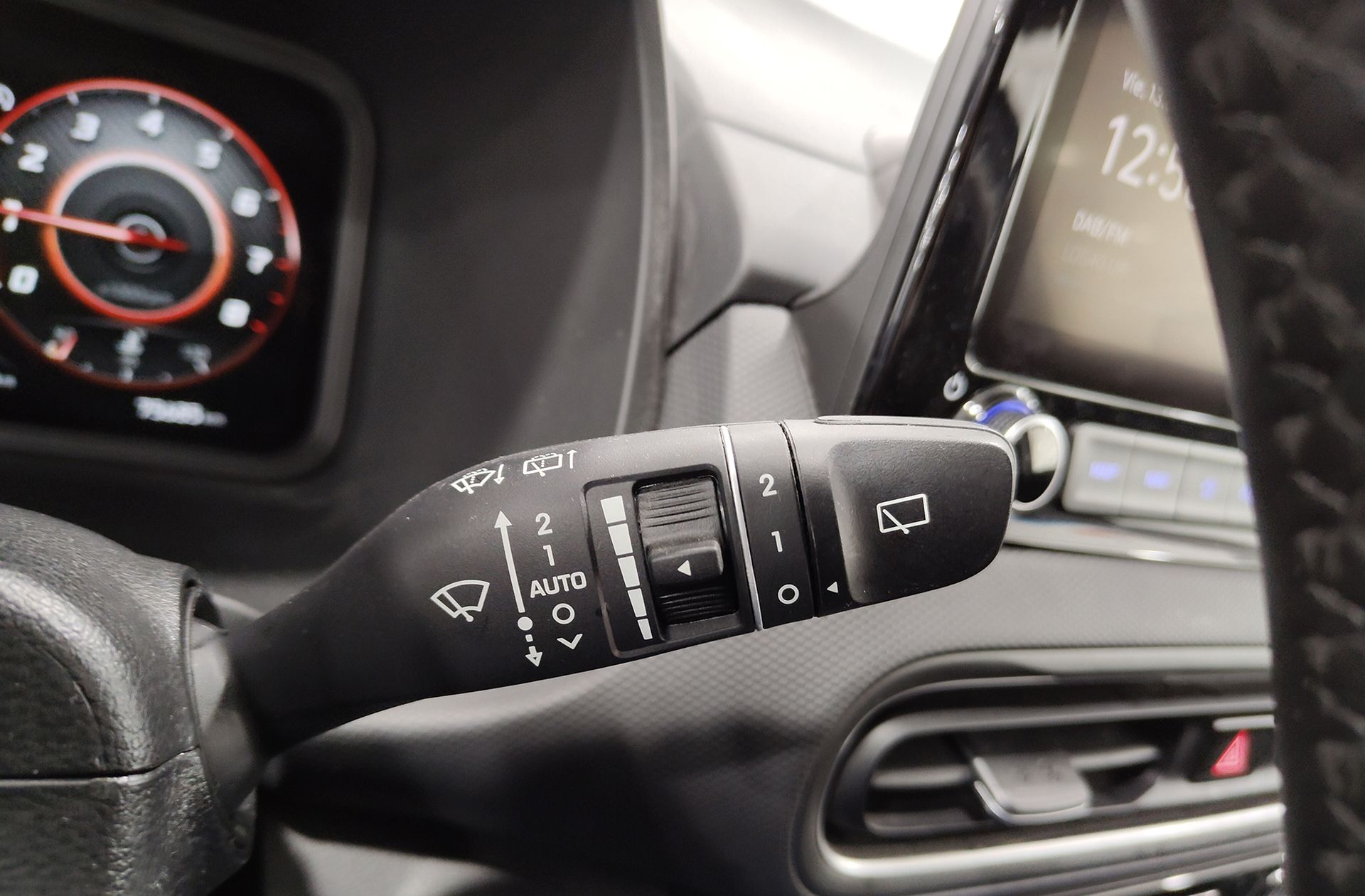 Hyundai Kona 1.0 T-GDi Tecno 4x2 - foto 24