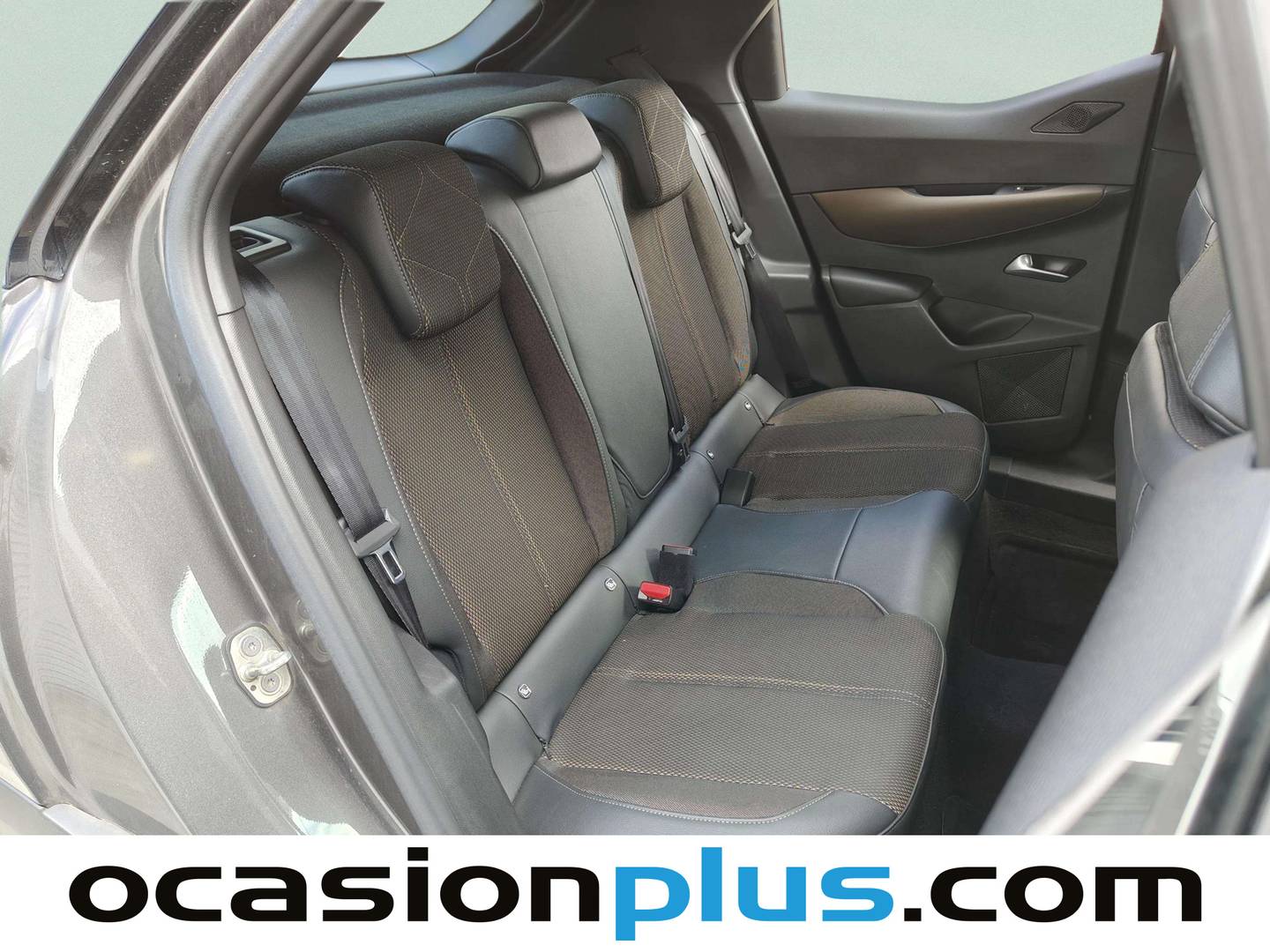 Foto DS DS 3 Crossback DS DS3 BlueHDi (131 CV) Auto SO CHIC