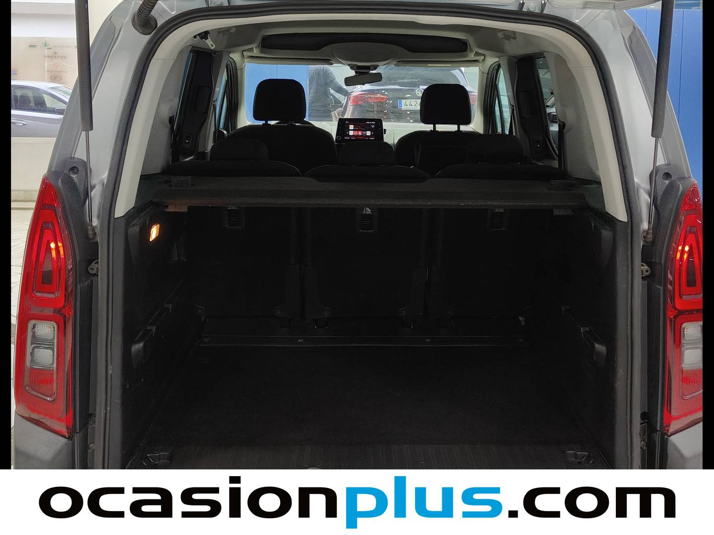 Foto Citroën Berlingo Citroen Berlingo BlueHDi 100 Talla M Shine (102 CV)