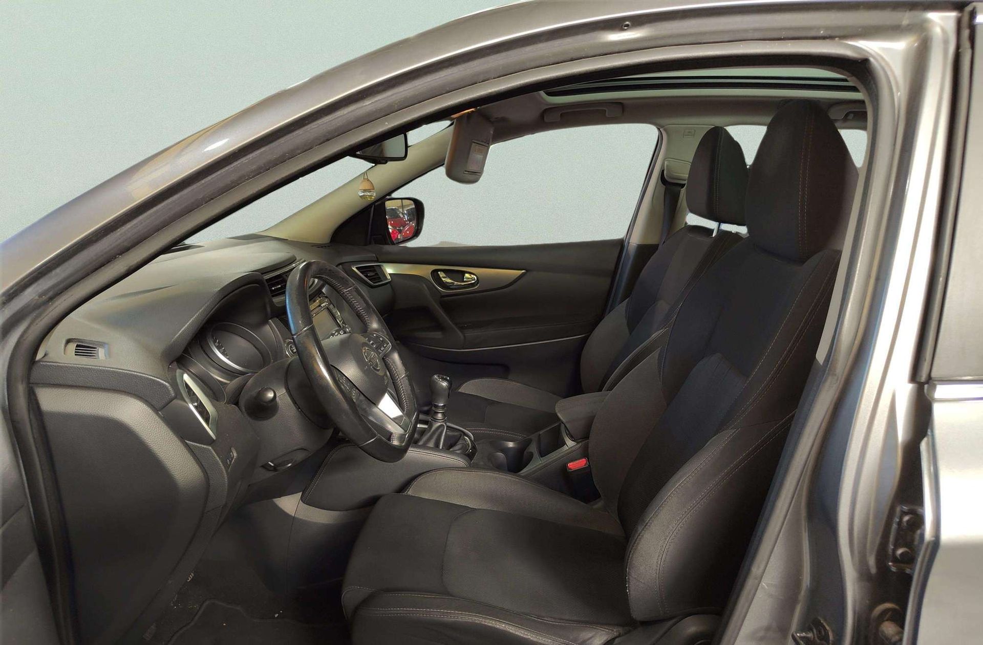 Nissan Qashqai DIG-T 115 N-Connecta - foto 11