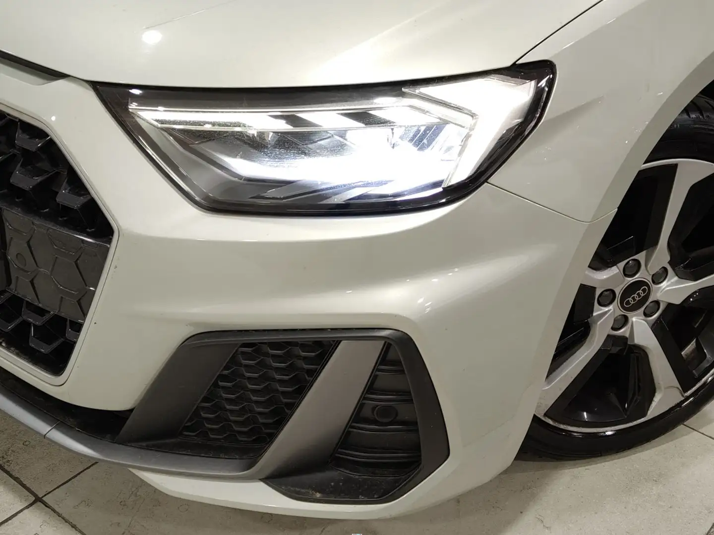 Foto Audi A1 Audi A1 Sportback Adrenalin edition 25 TFSI  (95 CV) PACK S-LINE