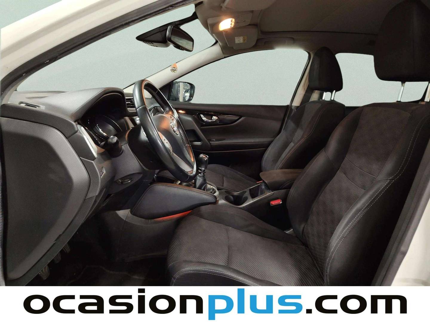 Foto asientos delanteros Nissan QASHQAI Nissan Qashqai 1.2 DIG-T N-Connecta 4x2 (115 CV)