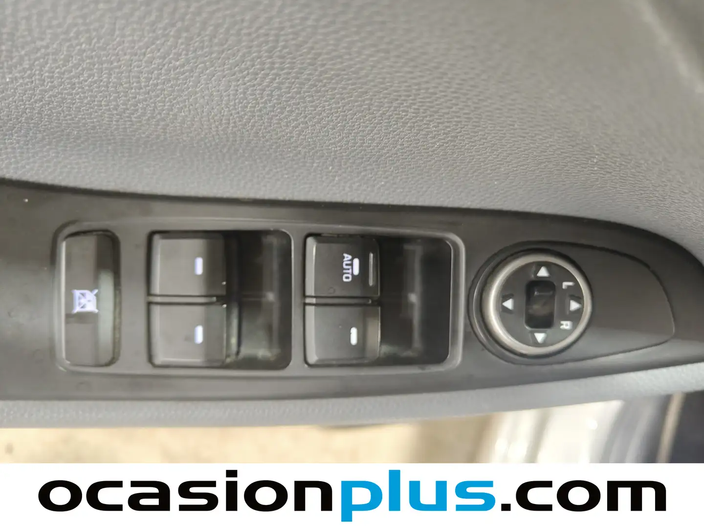 Foto Hyundai i20 Hyundai i20 1.2 MPI Link (84 CV)