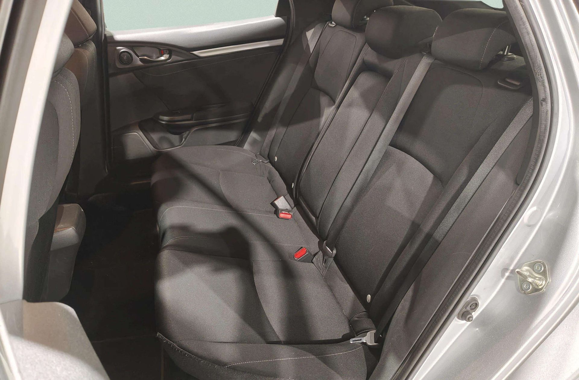 Honda Civic 1.0 I-VTEC Elegance CVT - foto 12