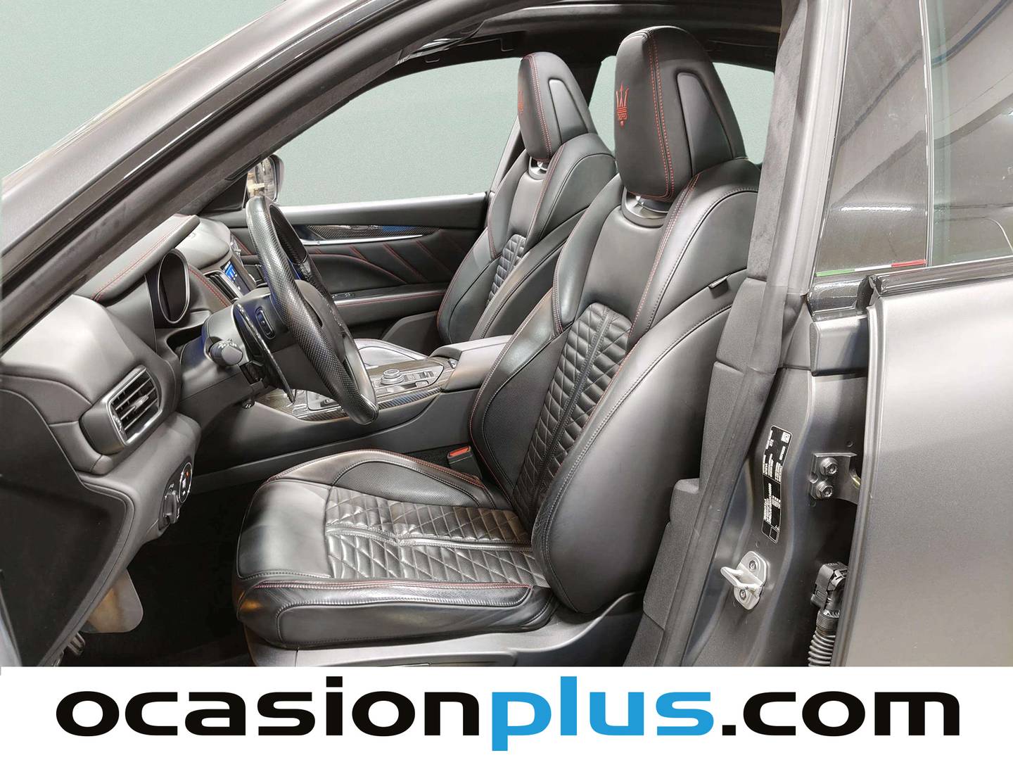 Foto asientos delanteros Maserati Levante Maserati Levante 3.8 V8 twin turbo Trofeo 427 kW (580 CV)