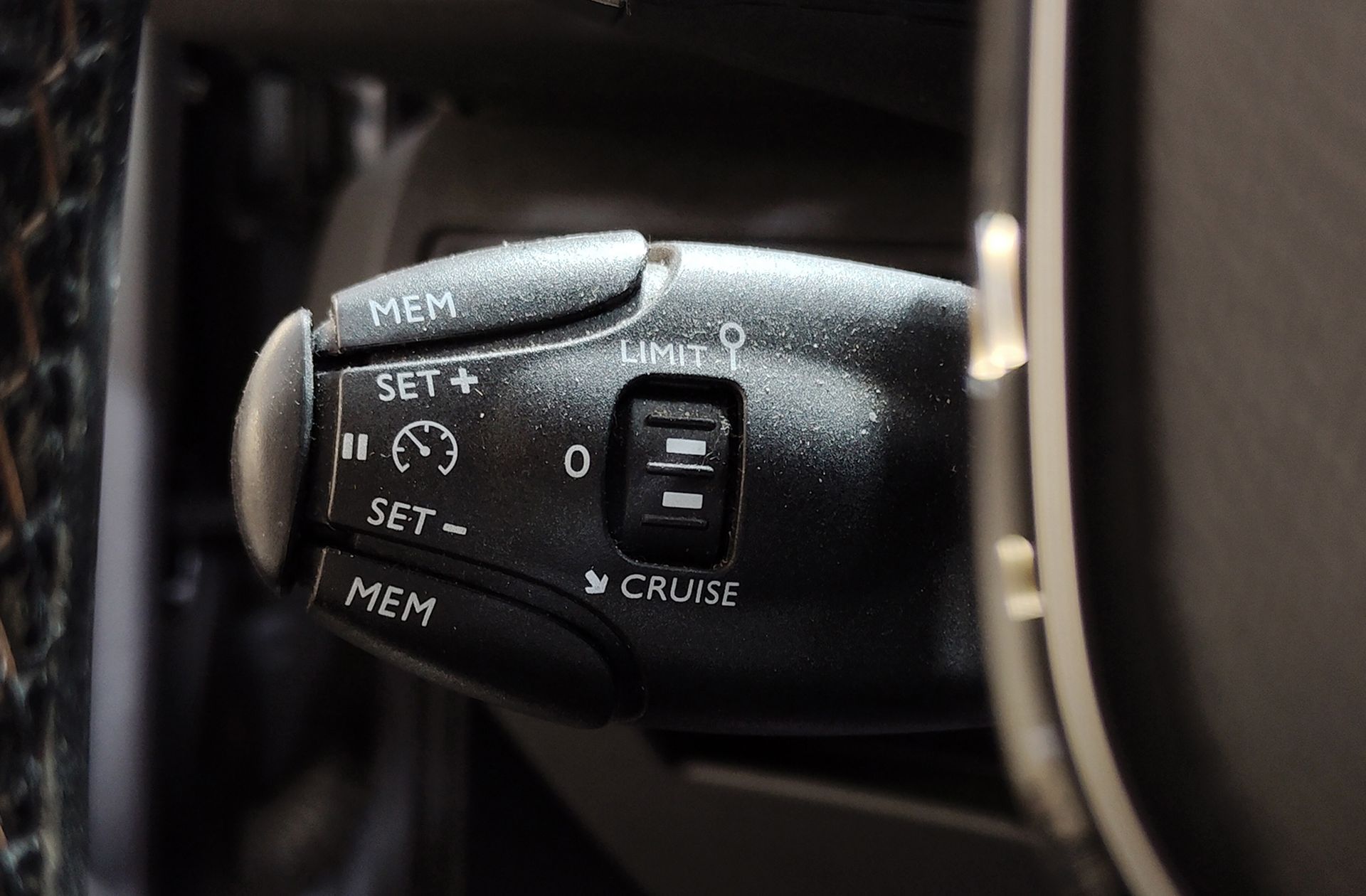 Peugeot 5008 PureTech 180 GT Line EAT8 7 plazas - foto 36