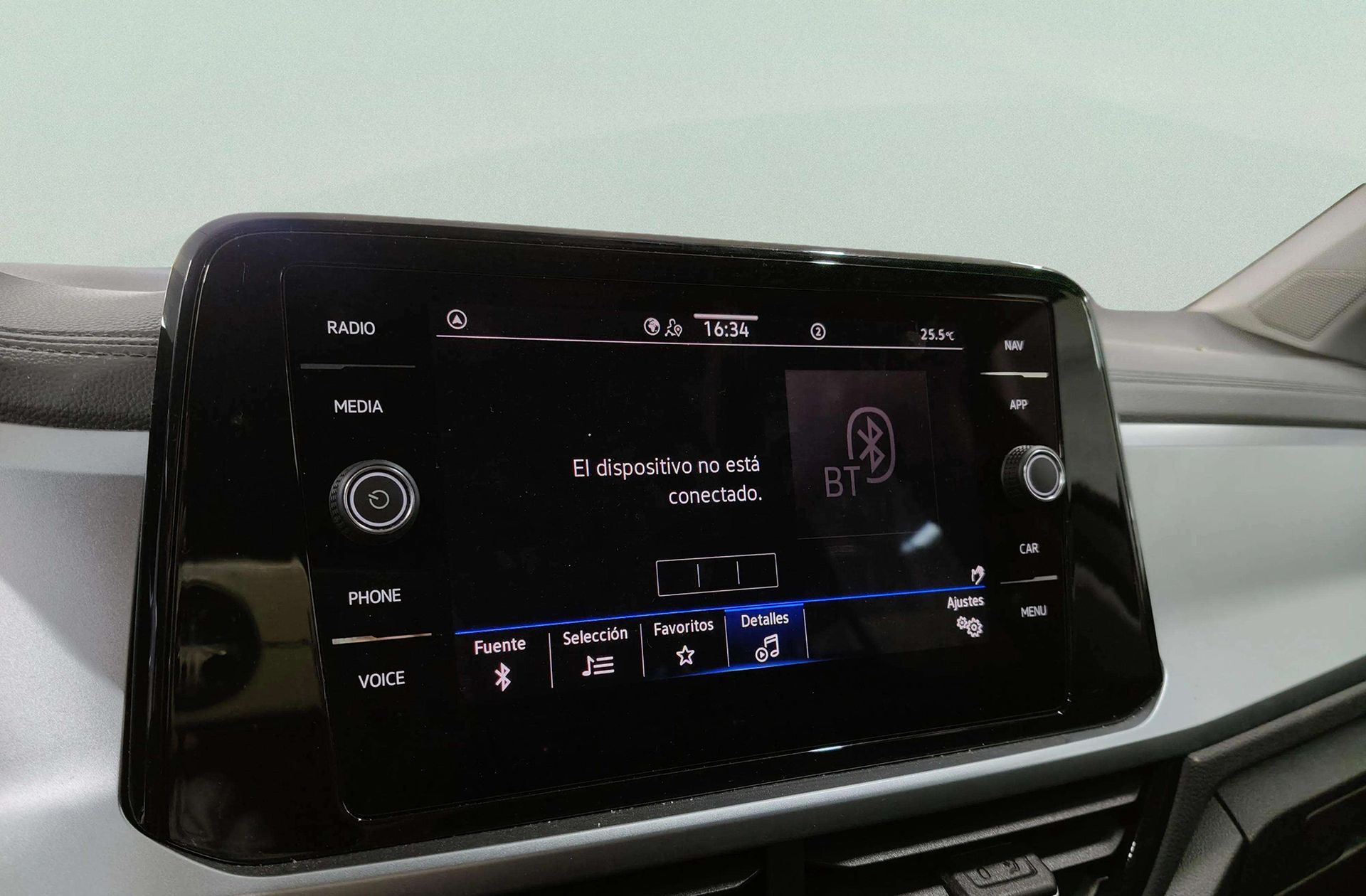 Volkswagen T-Roc Life 1.0 TSI - foto 36