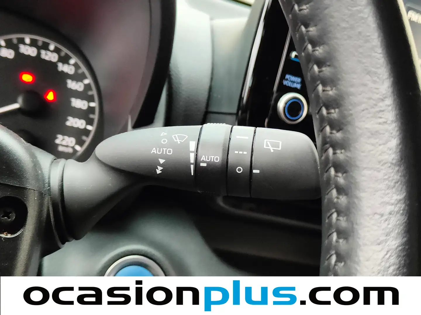 Foto Toyota Yaris Toyota Yaris 120H Business Plus (116 CV)