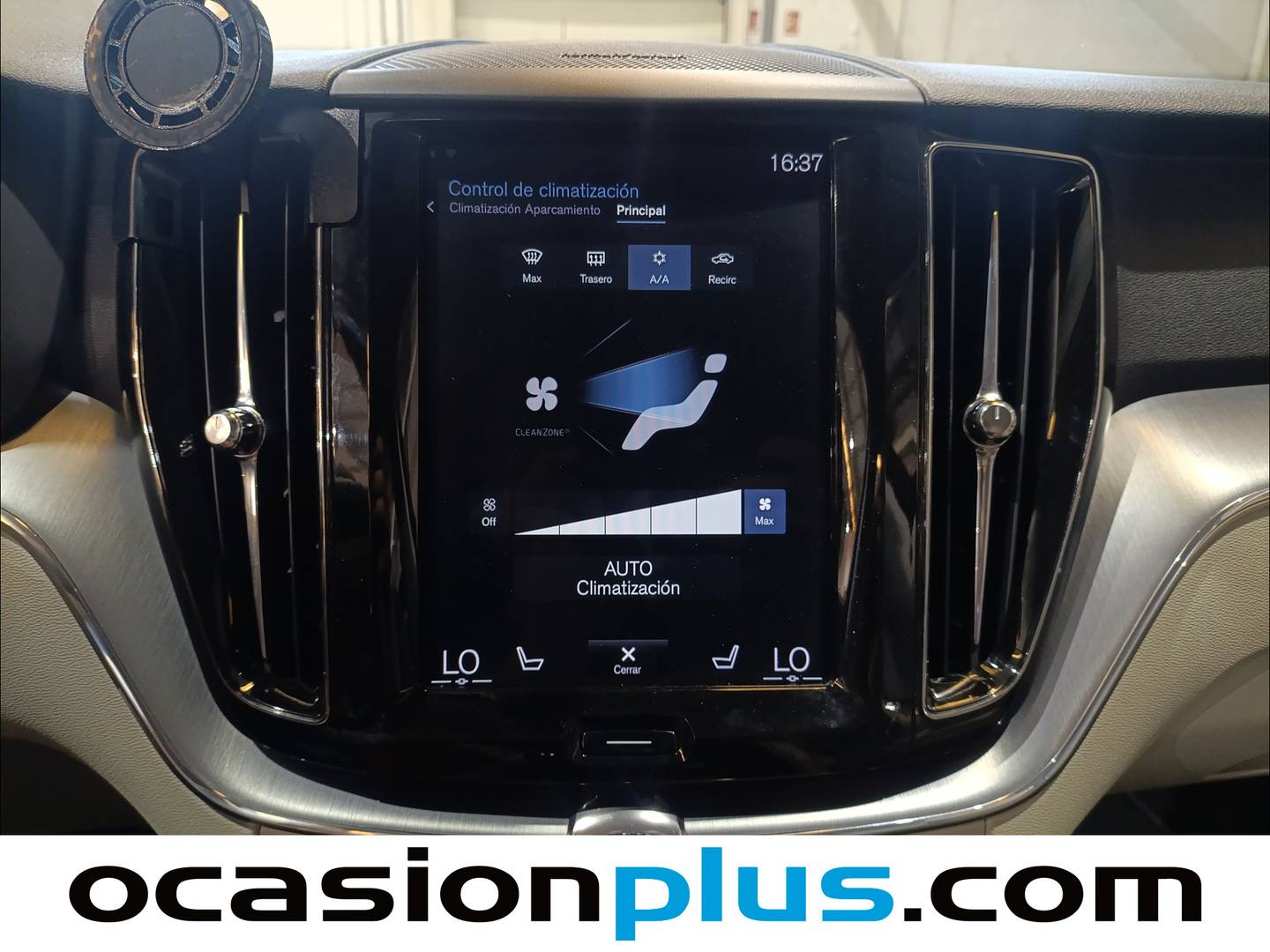 Volvo XC60 Volvo XC60 D4 Momentum Auto (190 CV) km 0