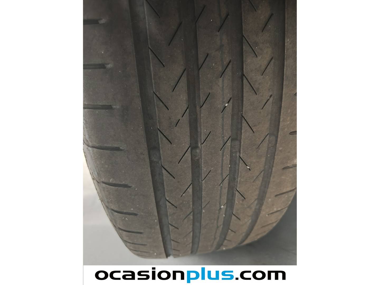 Foto Peugeot 2008 Peugeot 2008 PureTech 130 S&S Allure EAT8 (130 CV)