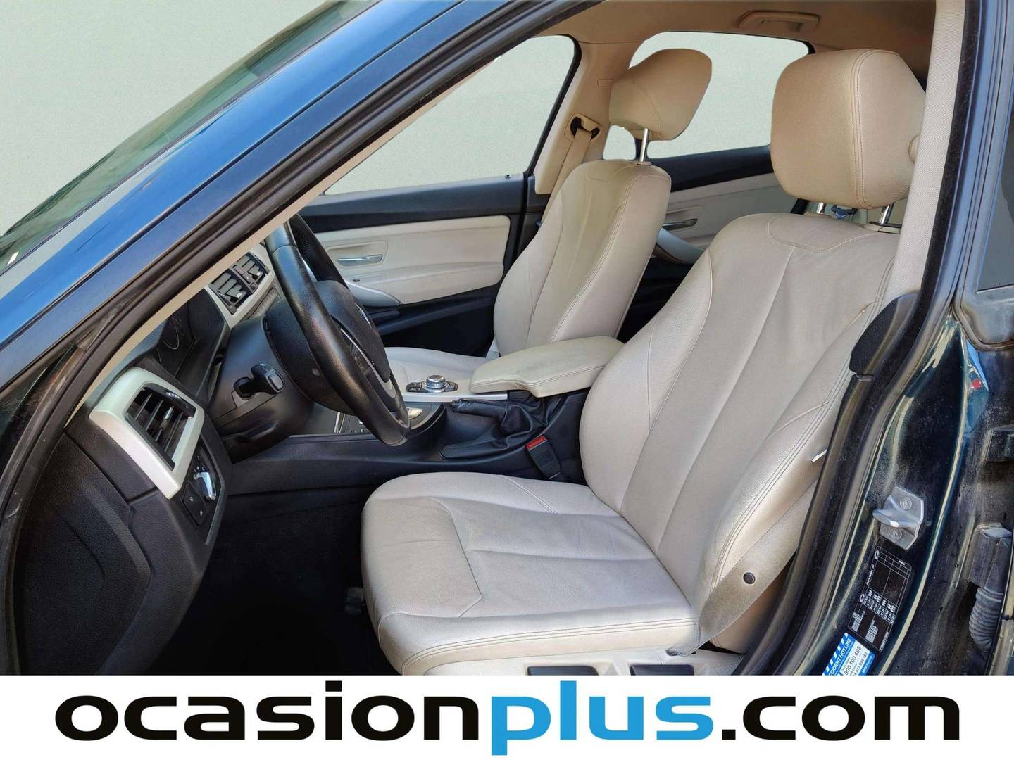 Foto asientos delanteros BMW Serie 3 BMW Serie 3 318d Gran Turismo (150 CV)