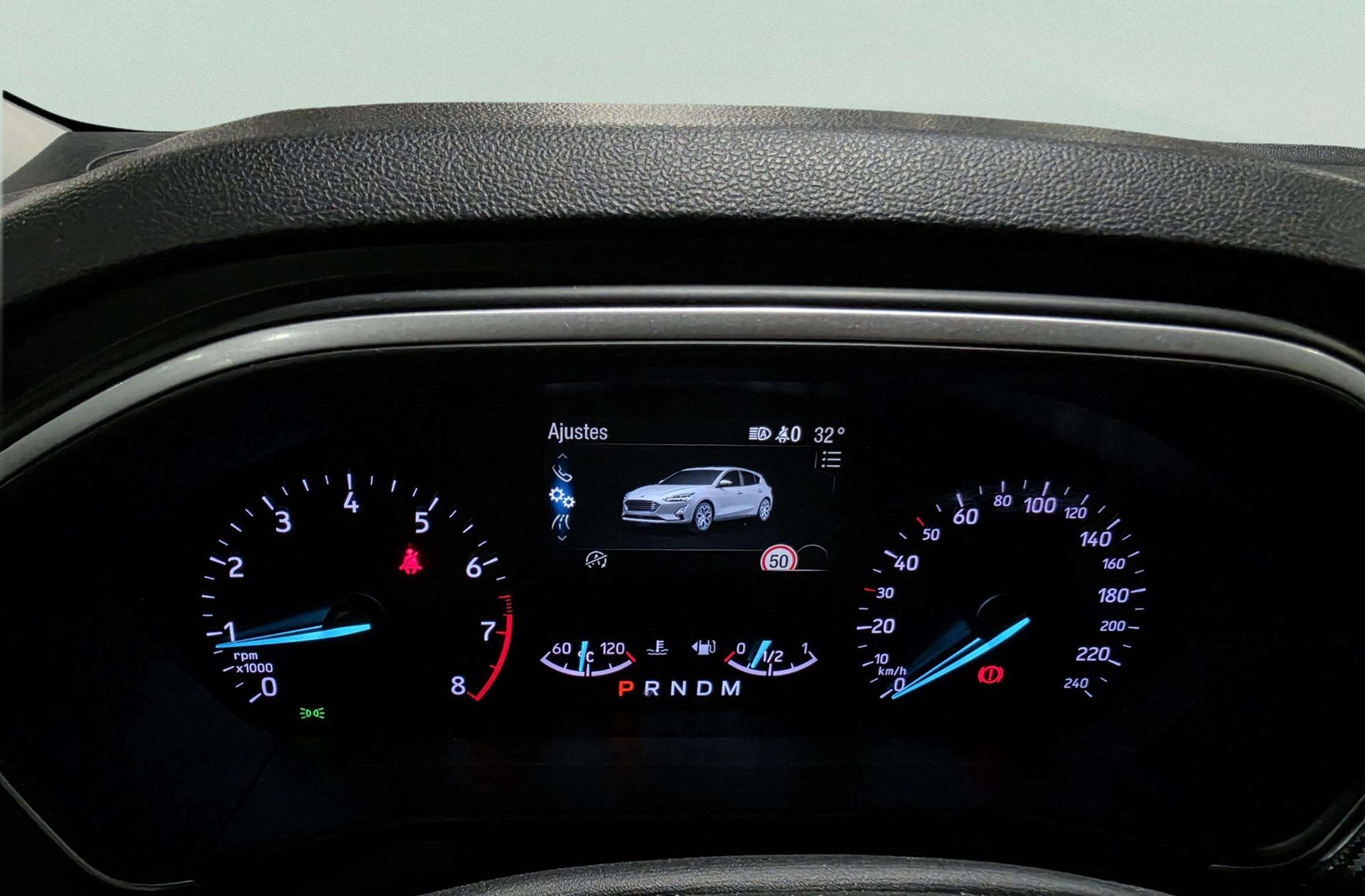 Ford Focus 1.0 EcoBoost Trend+ - foto 21