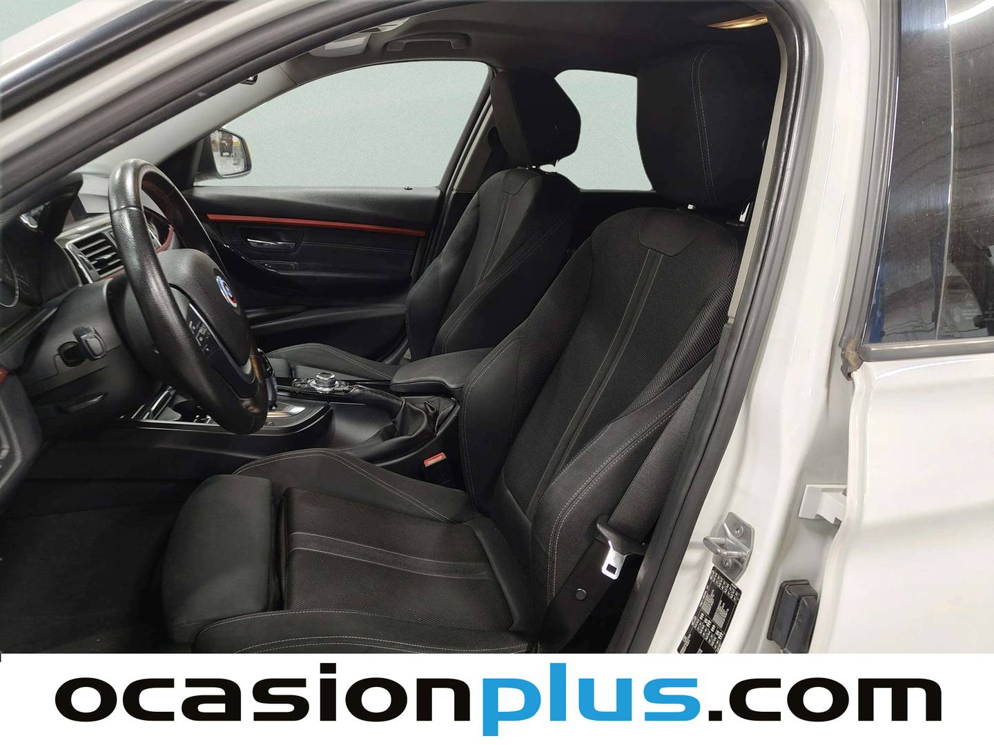 Foto asientos delanteros BMW Serie 3 BMW Serie 3 318d (150 CV)