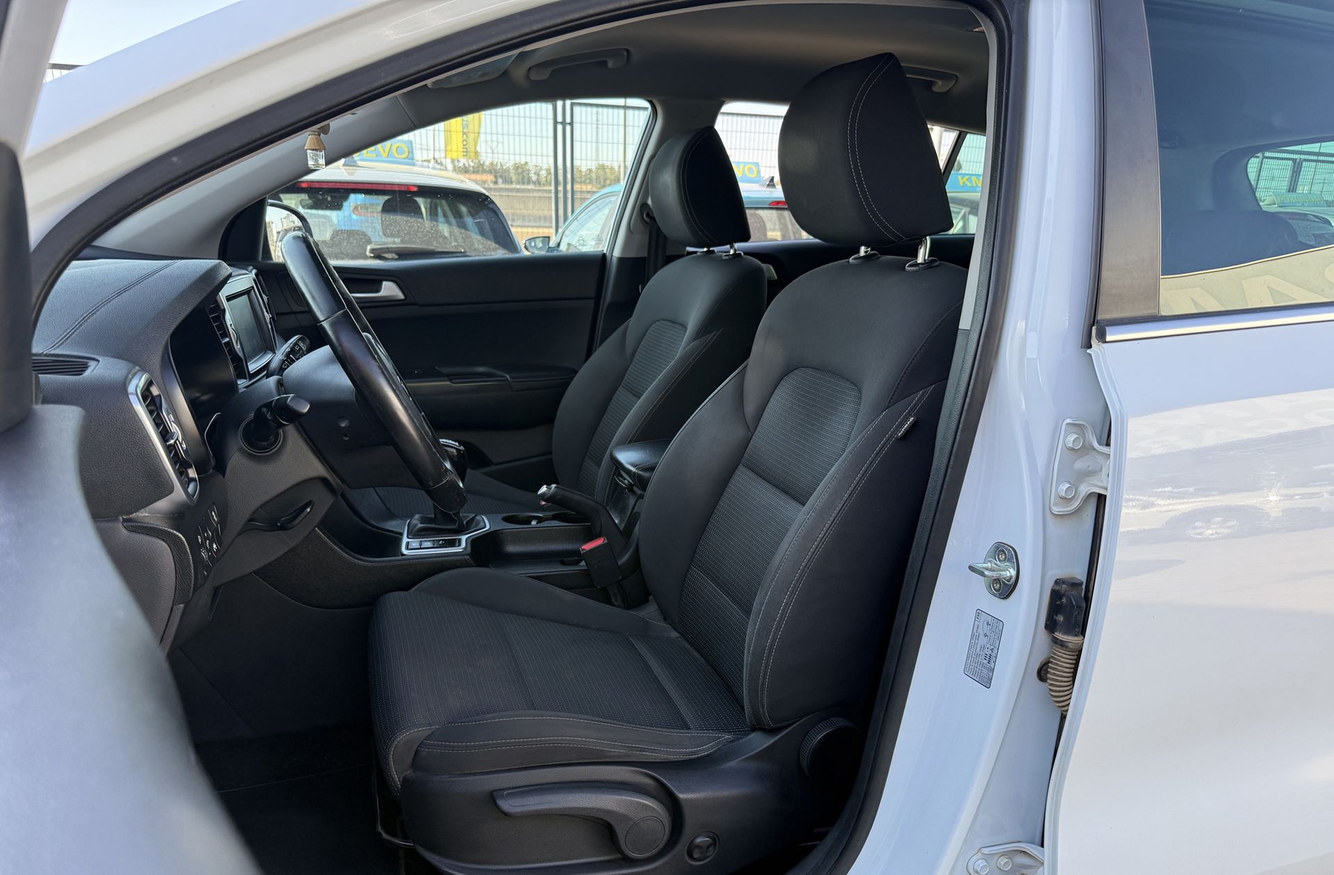 Kia Sportage 1.7 CRDi VGT Eco-Dynamics x-Tech17 4x2 - foto 11