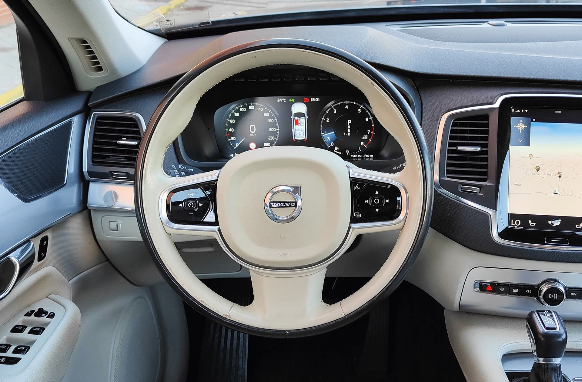 Volvo XC90 T5 Momentum AWD 7 plazas - foto 33