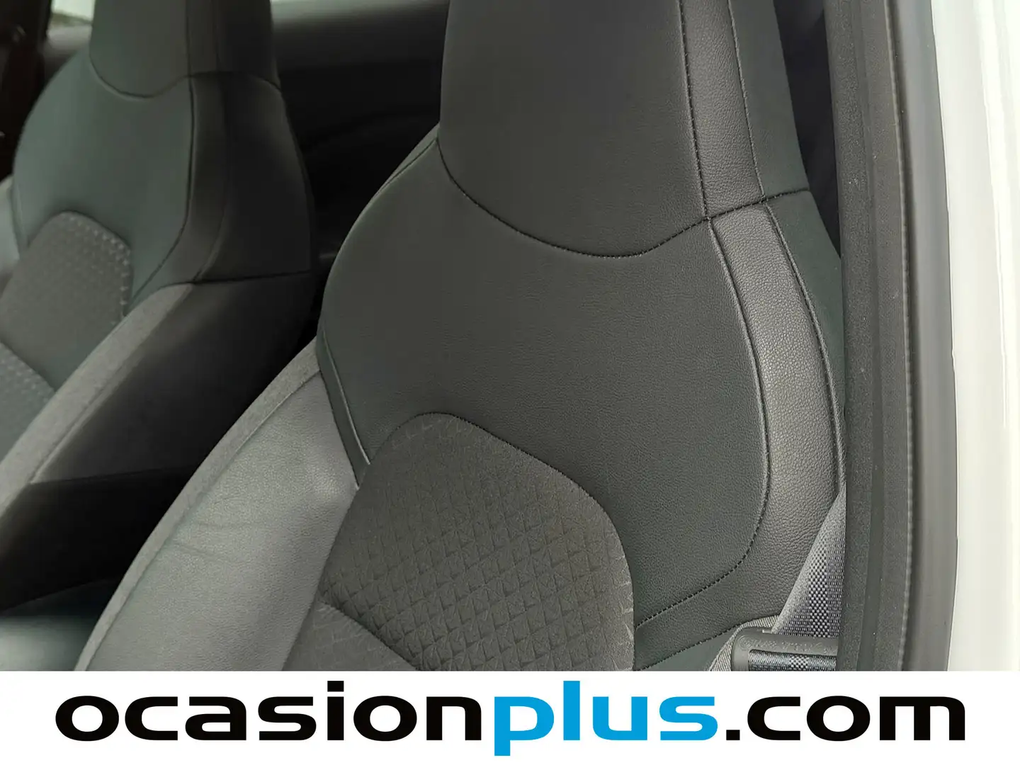 Foto Nissan JUKE Nissan Juke DIG-T N-Connecta 4x2 DCT (114 CV)