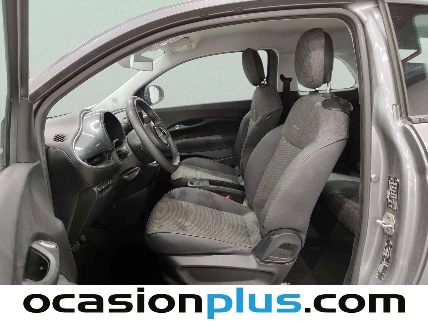 Foto asientos delanteros Fiat 500 Fiat 500 Electrico Icon Hb 320km (118 CV)