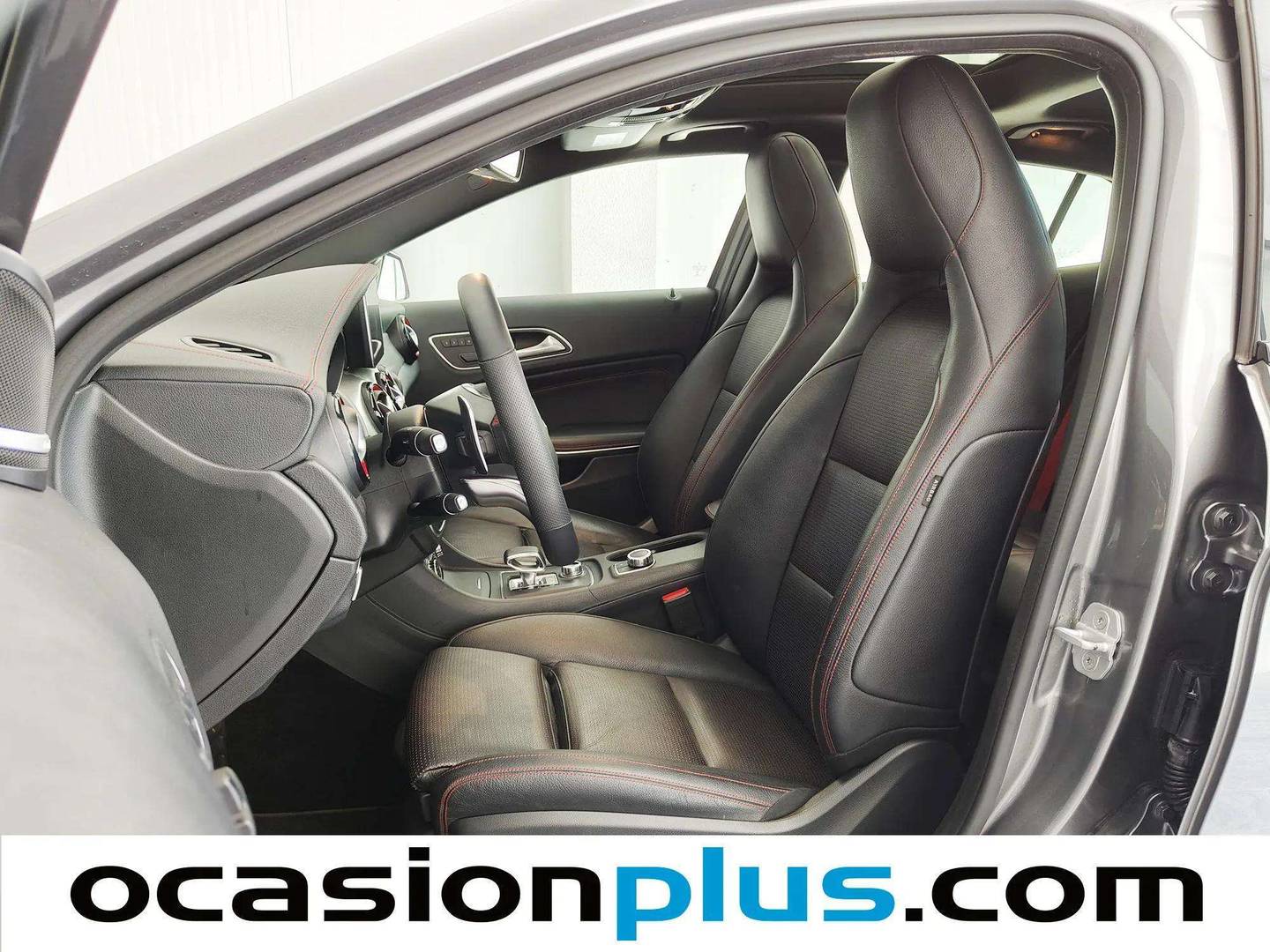 Foto asientos delanteros Mercedes GLA Mercedes GLA AMG 45 4Matic (381 CV) Pack AMG