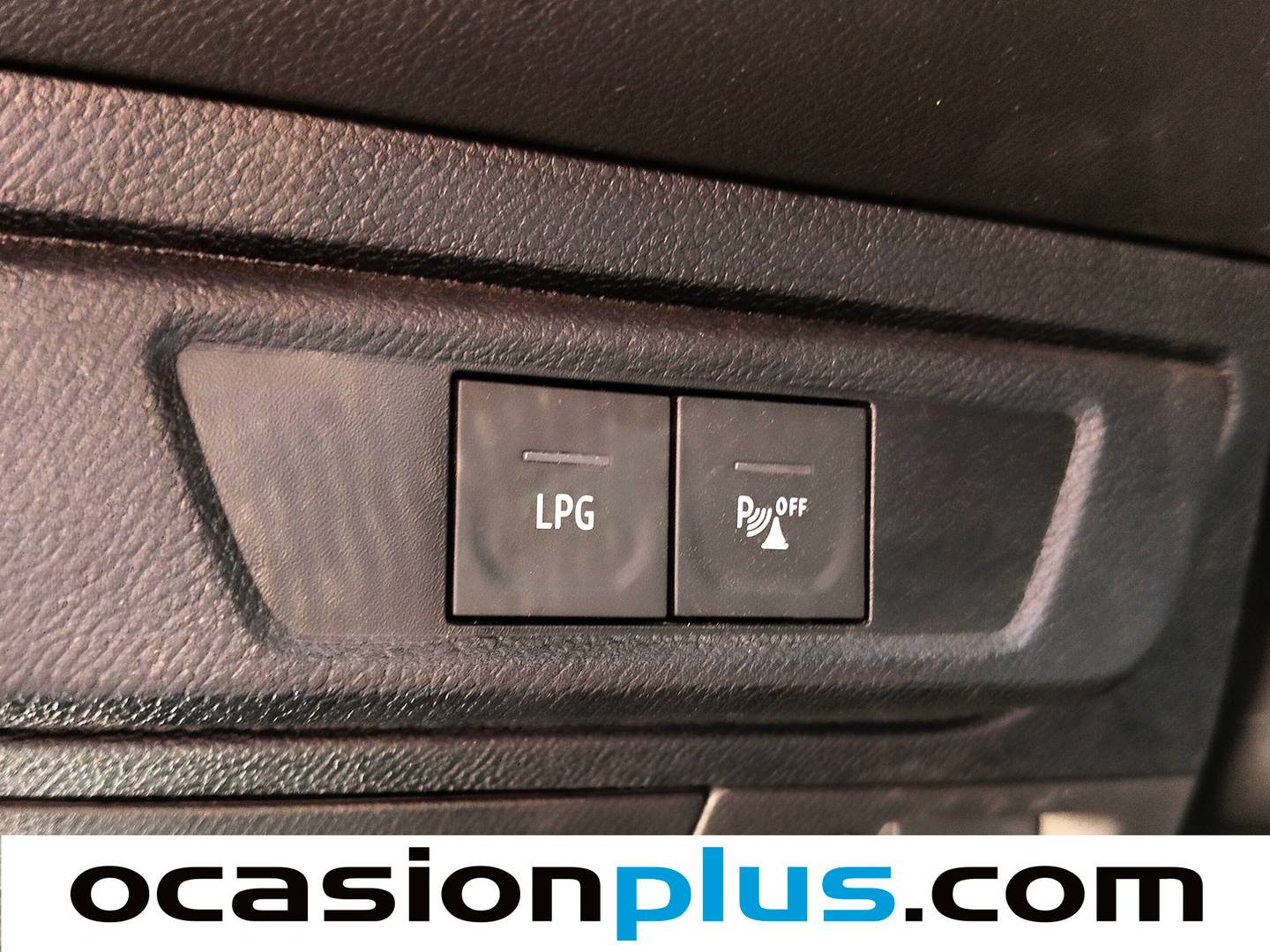 Extras y acabados del Dacia Sandero Dacia Sandero Stepway Essential ECO-G (101 CV)