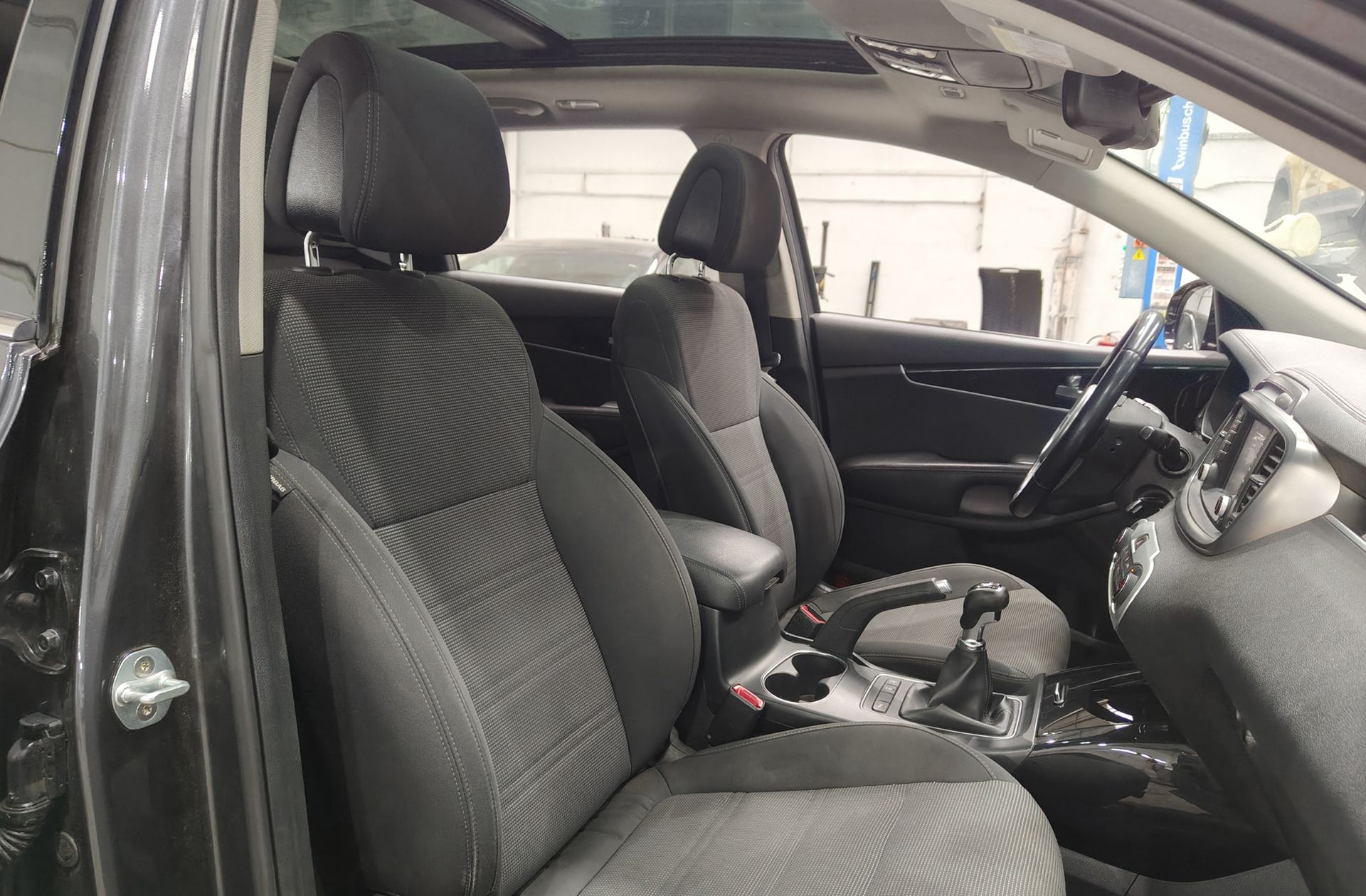 Kia Sorento 2.2 CRDi Drive 4x2 7 plazas - foto 20