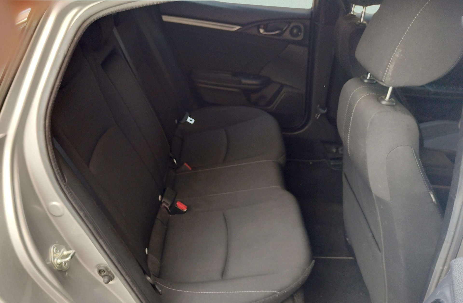 Honda Civic 1.0 I-VTEC Turbo Elegance - foto 19