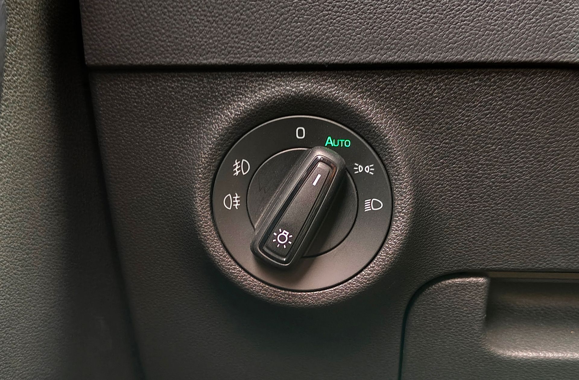 Škoda Karoq 1.5 TSI ACT Sportline - foto 25