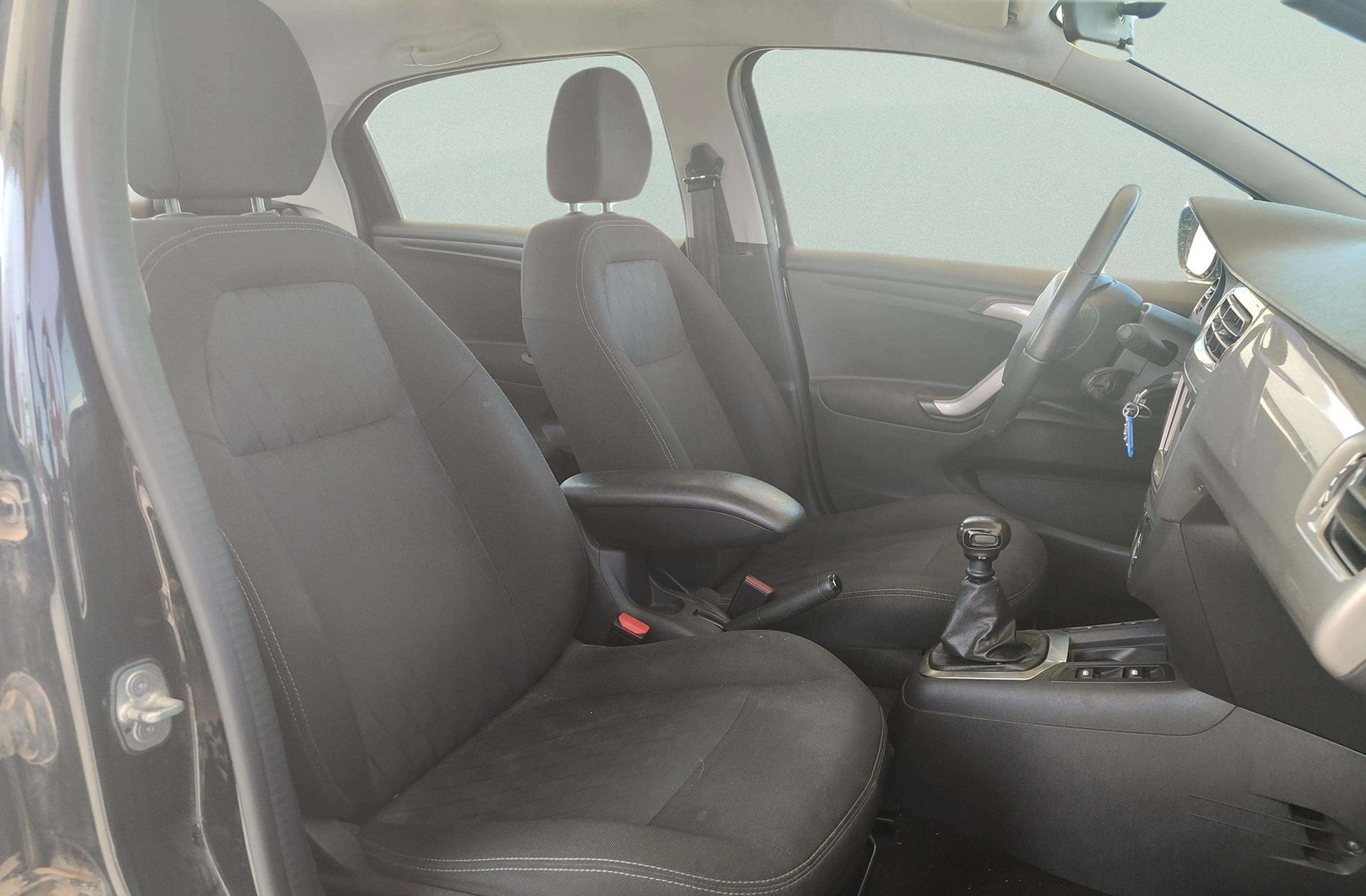 Citroën C-Elysée BlueHDi 100 Shine - foto 17