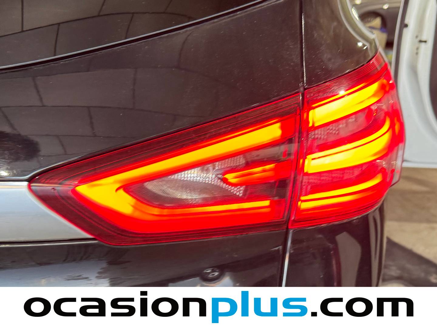 Foto Ford S-MAX Ford S-Max 2.5 Duratec Atkinson PHEV Titanium Auto (190 CV) 7 Plazas