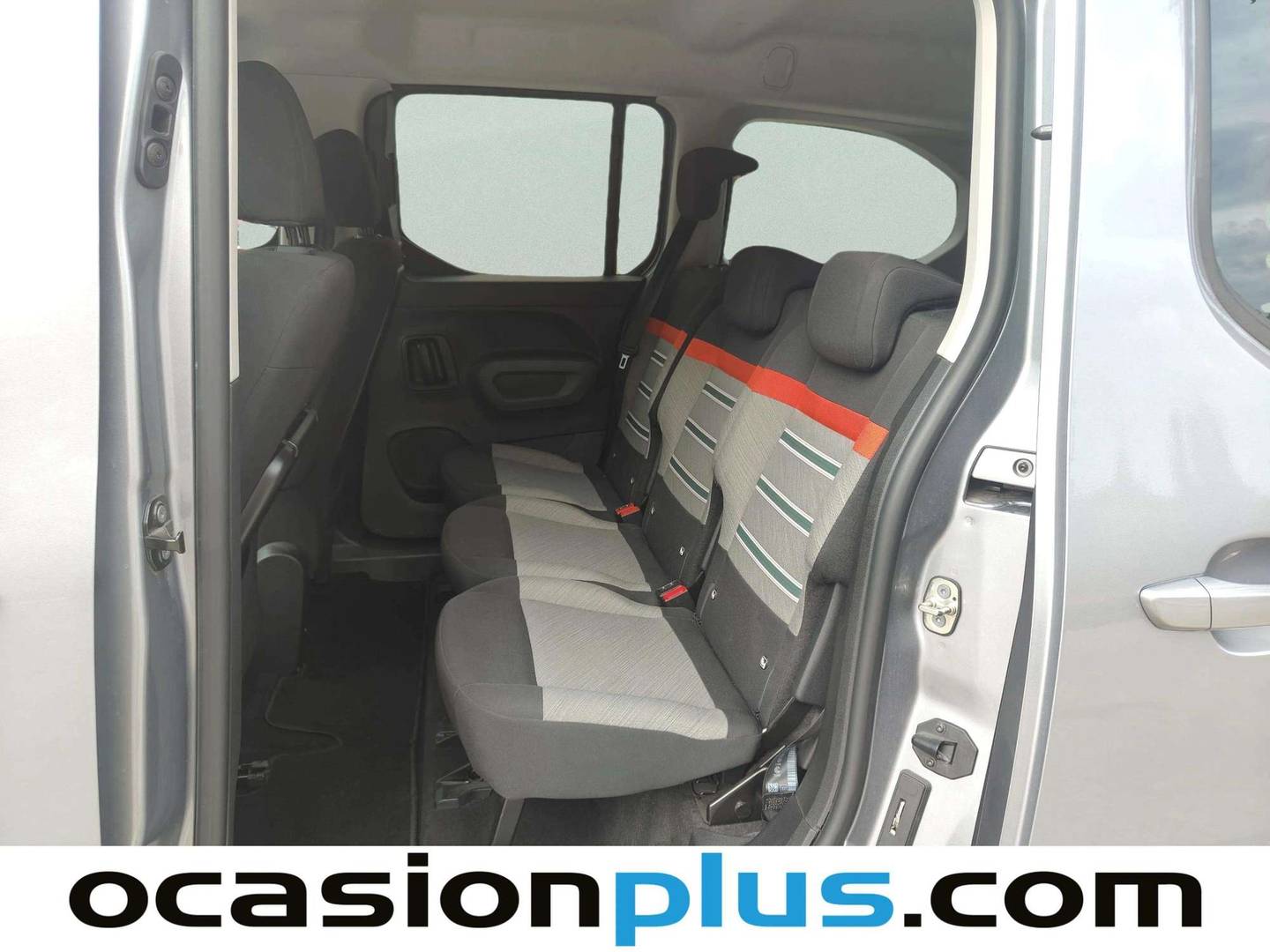 Foto asientos traseros Citroën Berlingo Citroën Berlingo BlueHDi 130 S&S Talla XL Shine (130 CV)