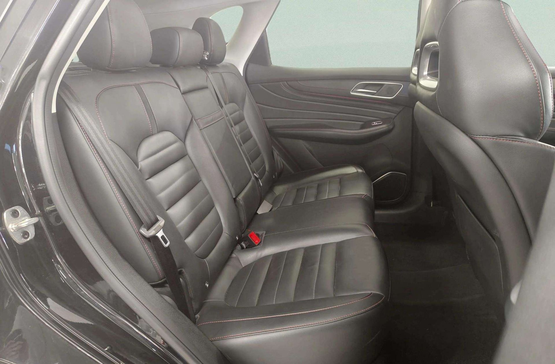MG HS 1.5 Turbo GDI Luxury - foto 22