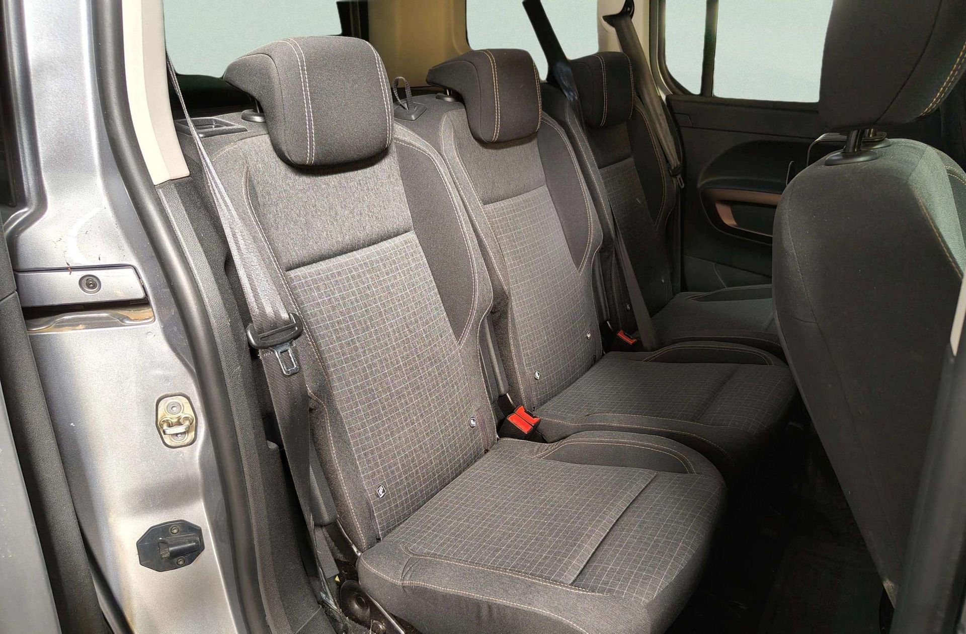 Peugeot Rifter BlueHDi 130 GT Line Standard EAT8 - foto 18