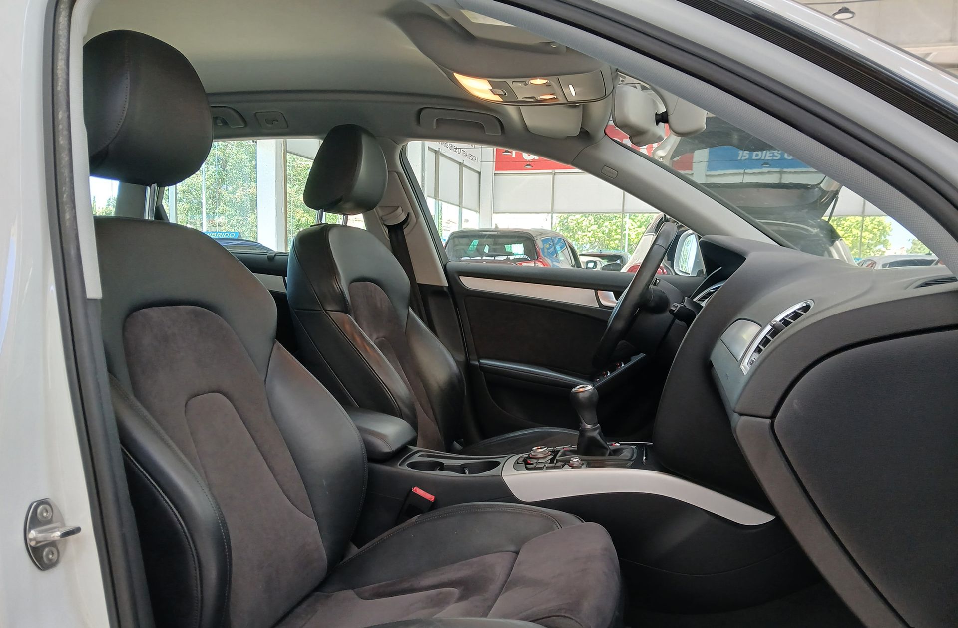 Audi A4 Avant S line edition 2.0 TDI ultra - foto 17