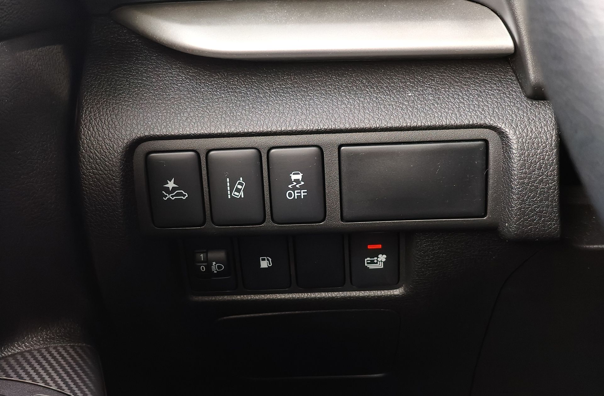 Mitsubishi Eclipse Cross Mitsub2.4 PHEV Kaiteki 4WD - foto 12
