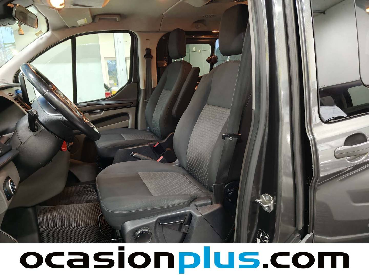 Foto Ford Transit Custom Ford Transit Custom Kombi 2.0 TDCI 320 L1 Trend  9 Plazas  (130 CV)