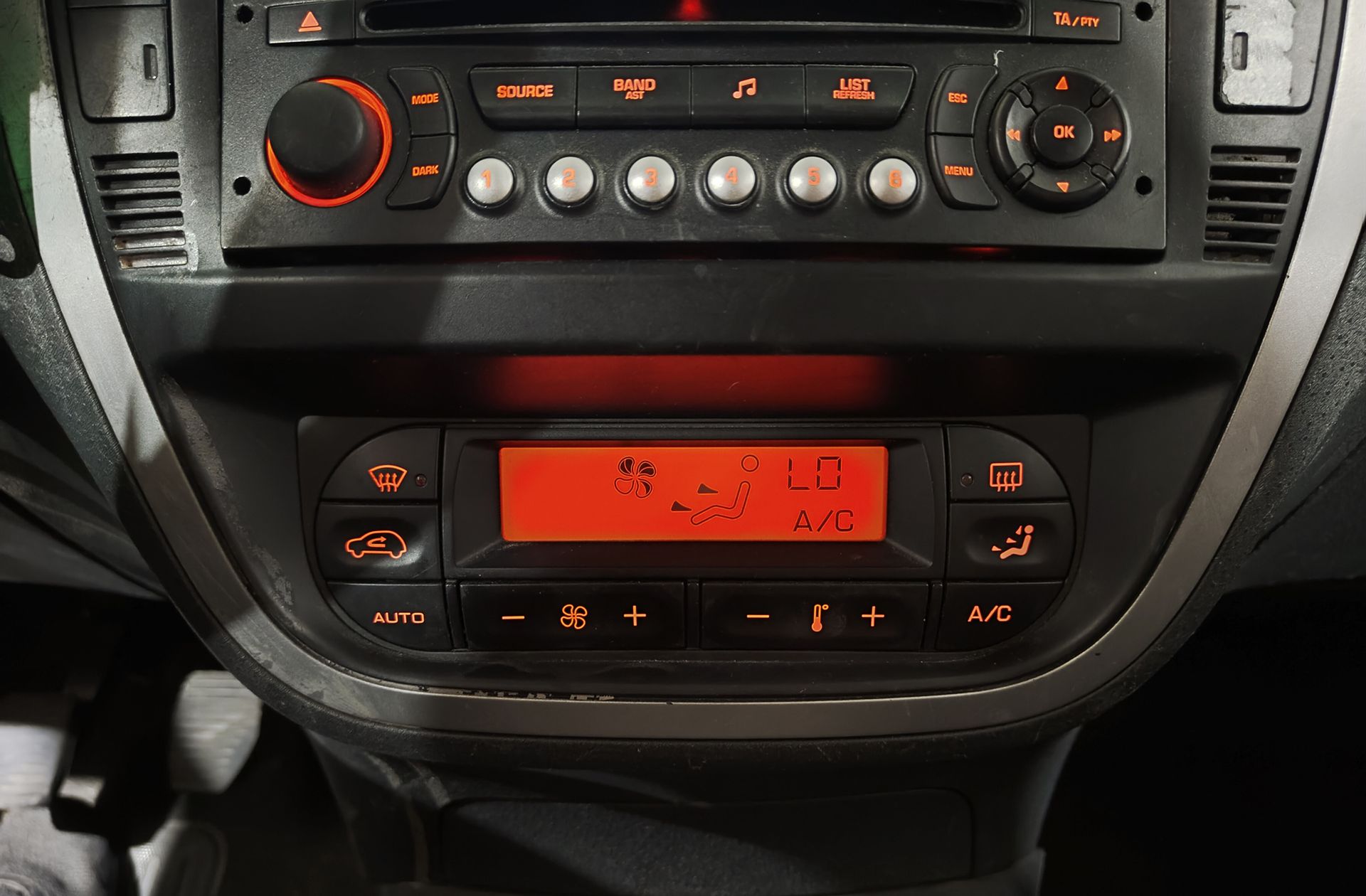 Citroën C2 1.4I VTR - foto 25